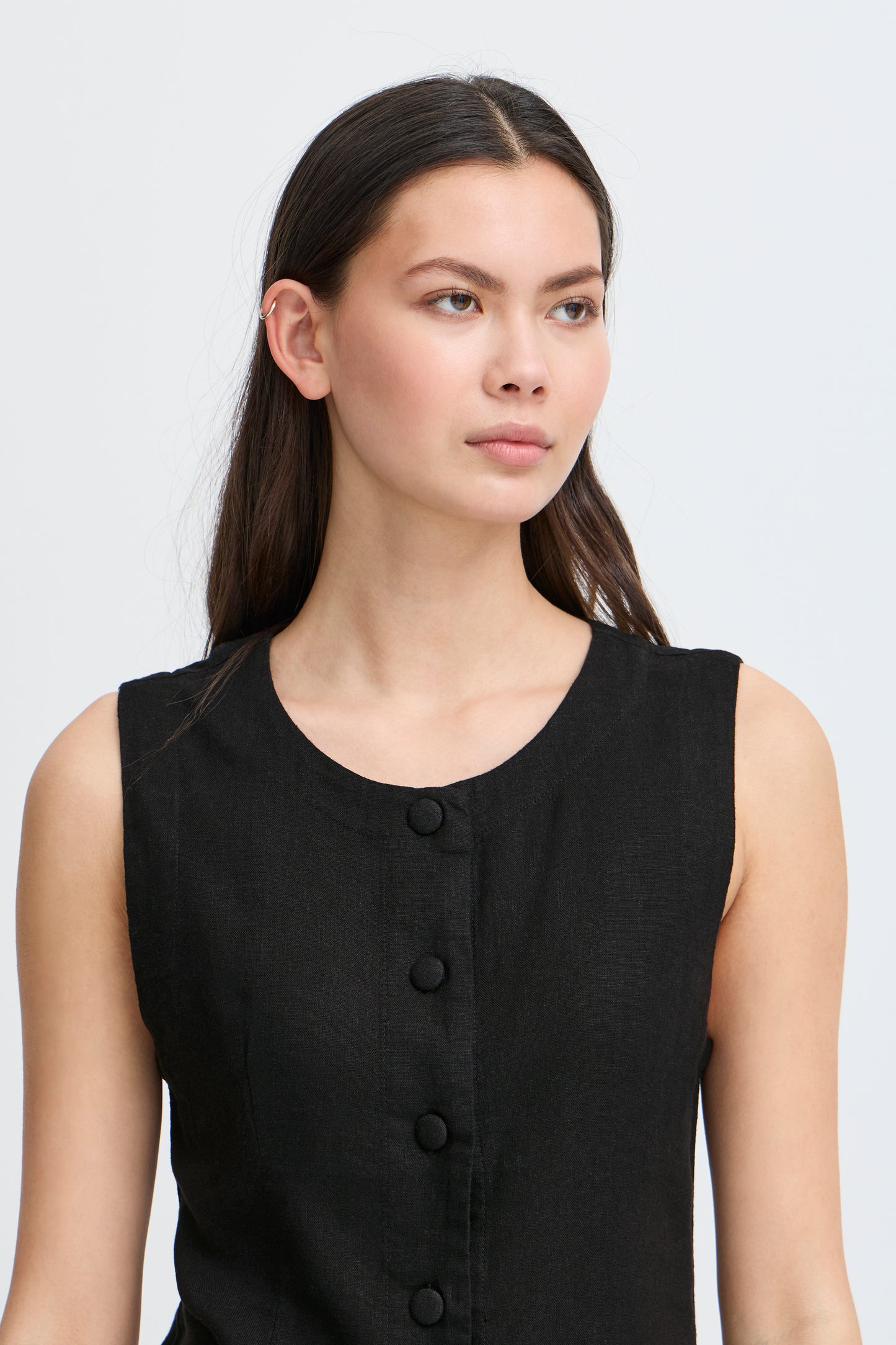 Ichi Linno Waistcoat | Black