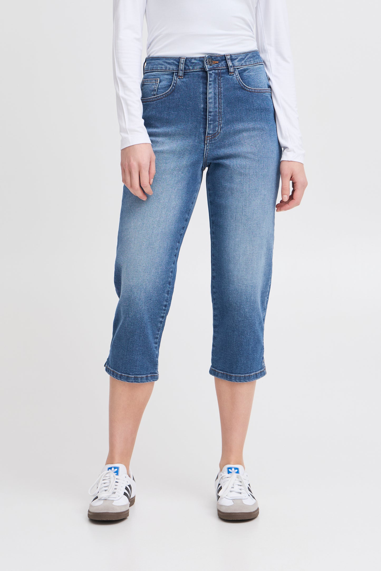 Ichi Ihtwiggy Capri Jeans | Washed Medium Blue