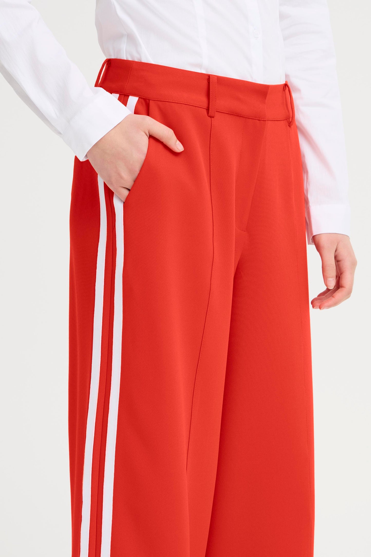 Ichi Folavi Trousers | Fiery Red