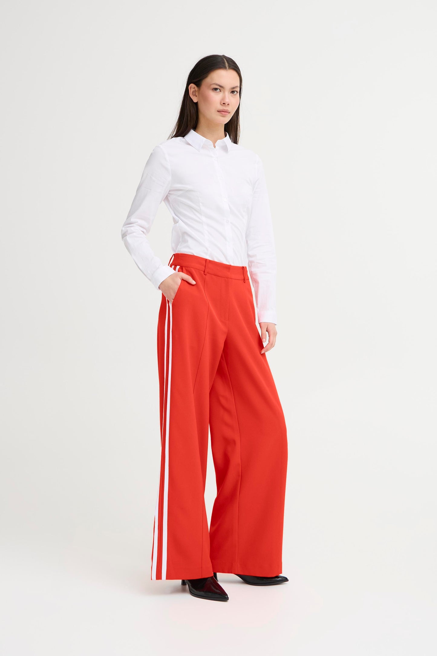 Ichi Folavi Trousers | Fiery Red
