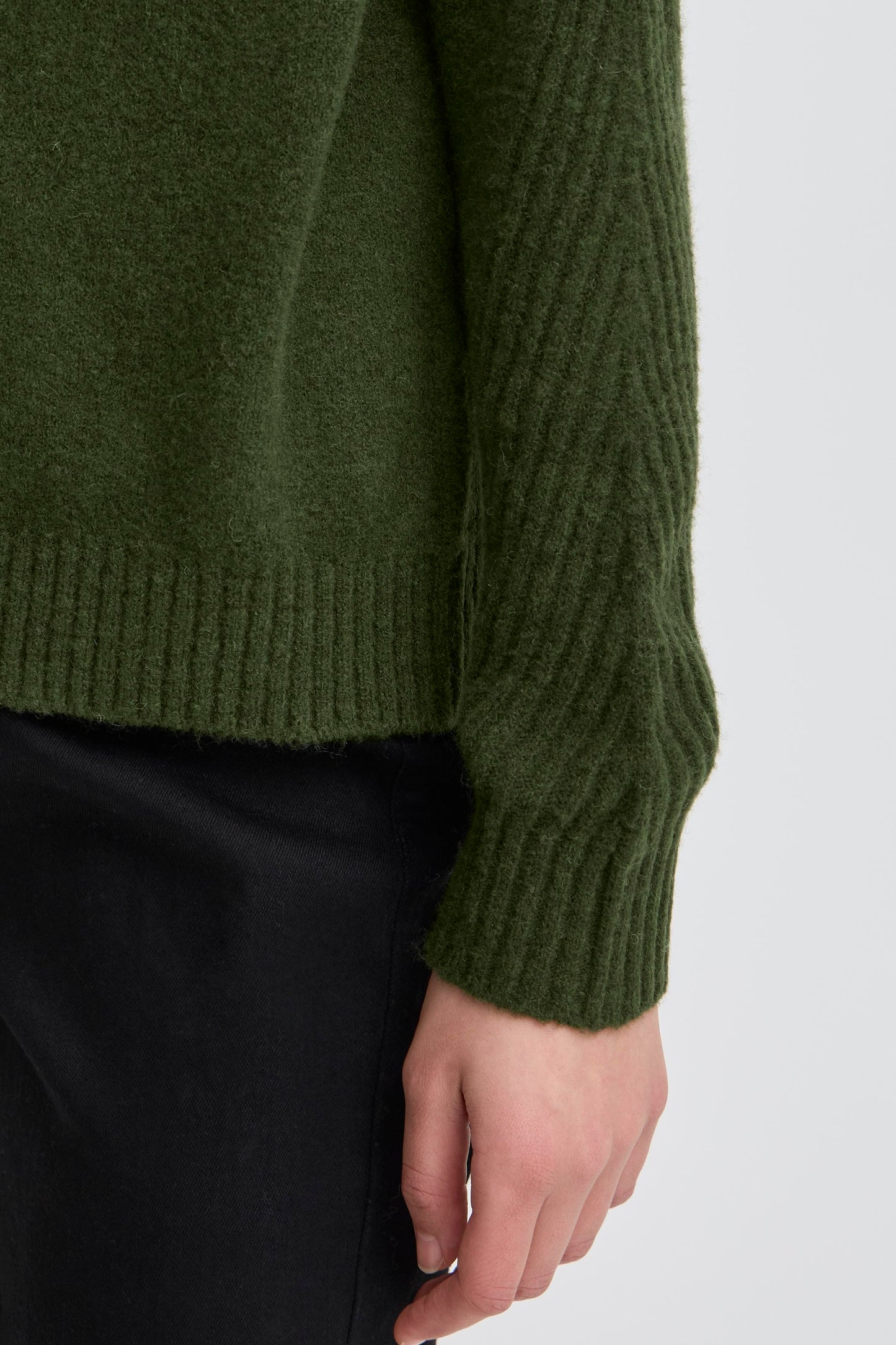 Ichi Dasila Roll Neck Jumper | Rifle Green