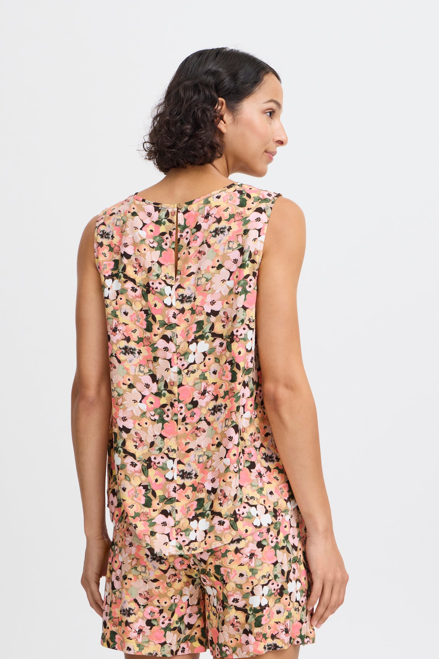 B Young Bymmjoella Sleeveless Top | Coral Blush Flower