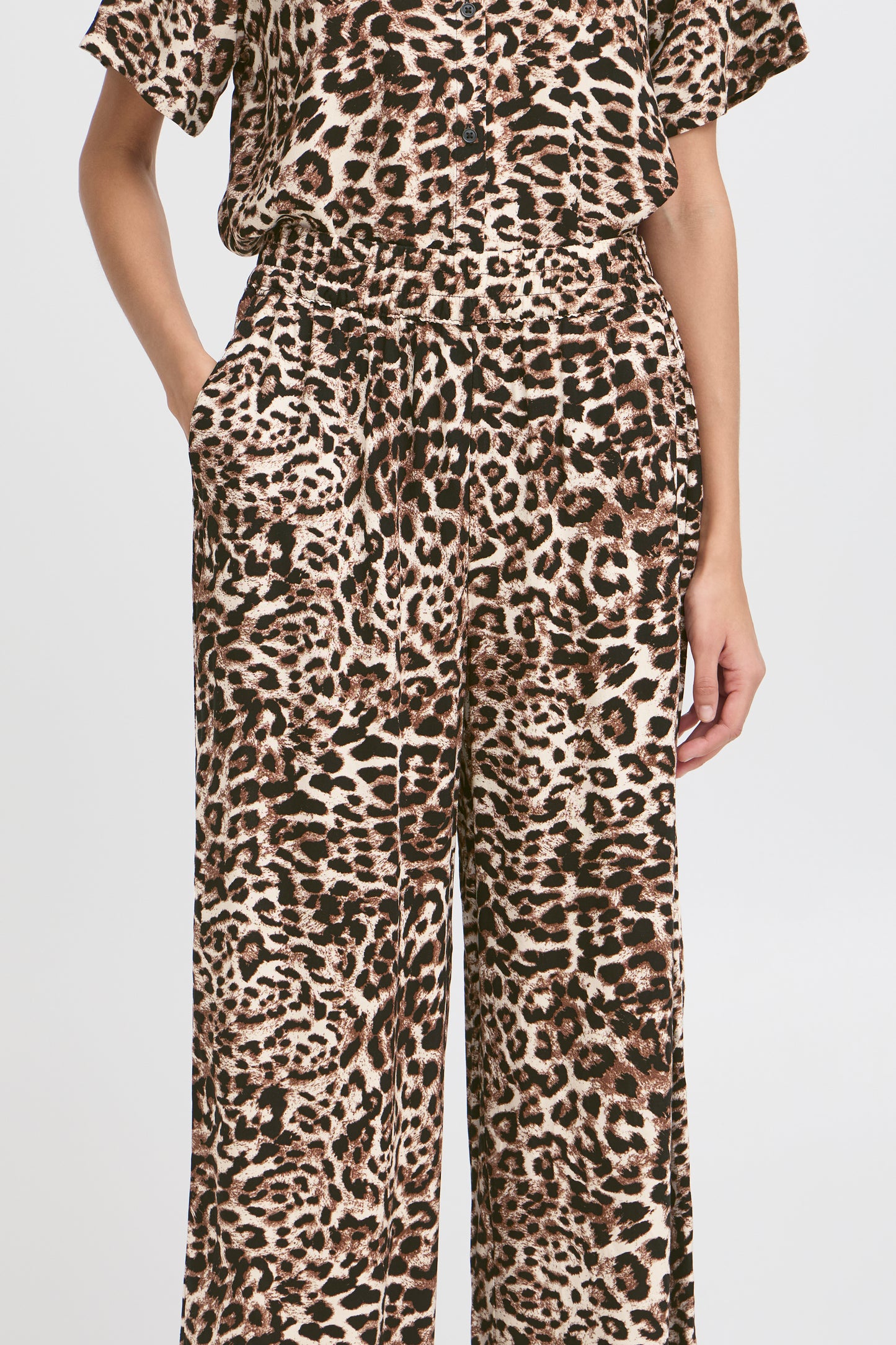 B Young Bymmjoella Crop Pants | Birch Leopard