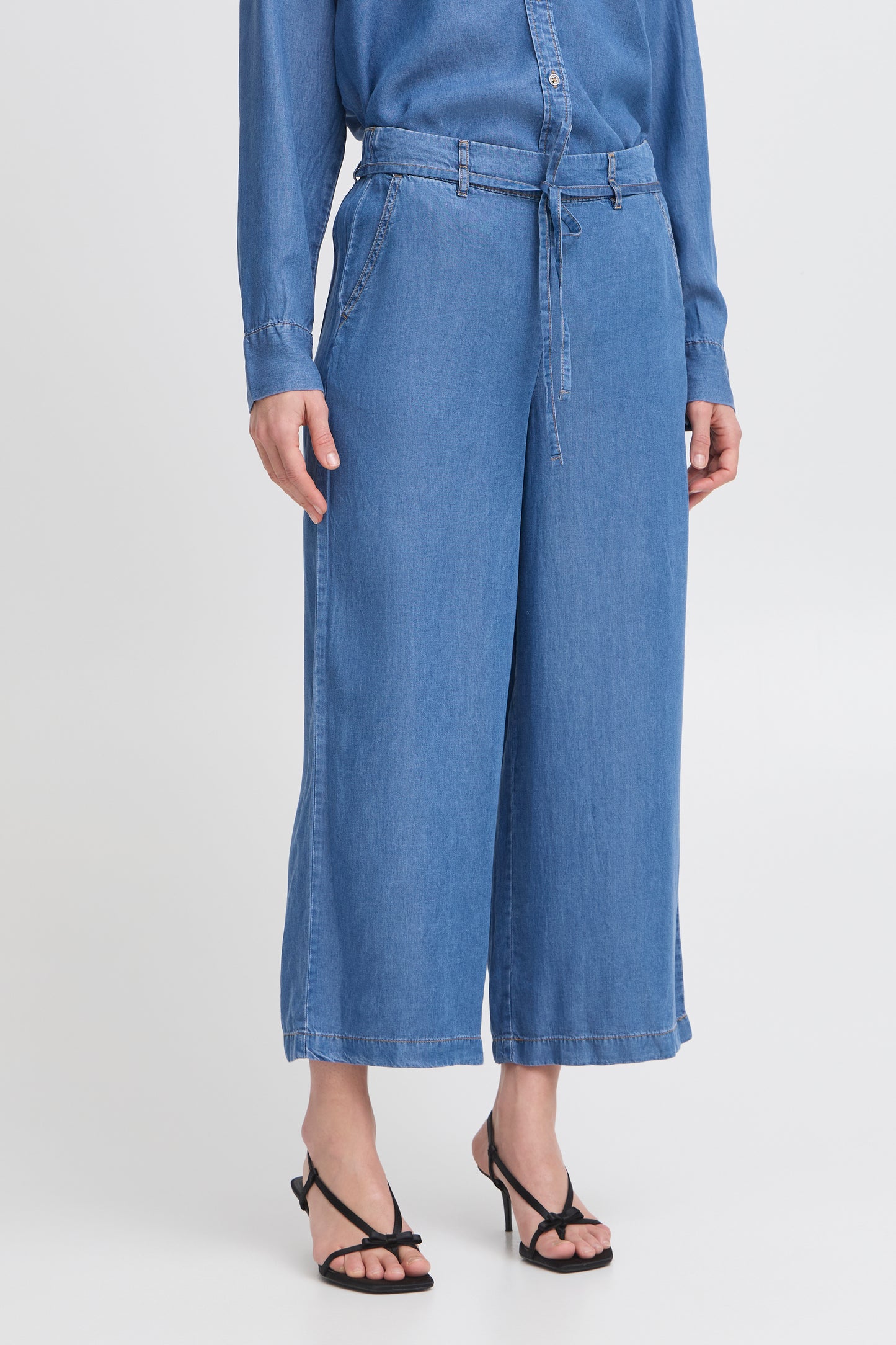 B Young Bykosmo Crop Pants | Mid Blue Wash