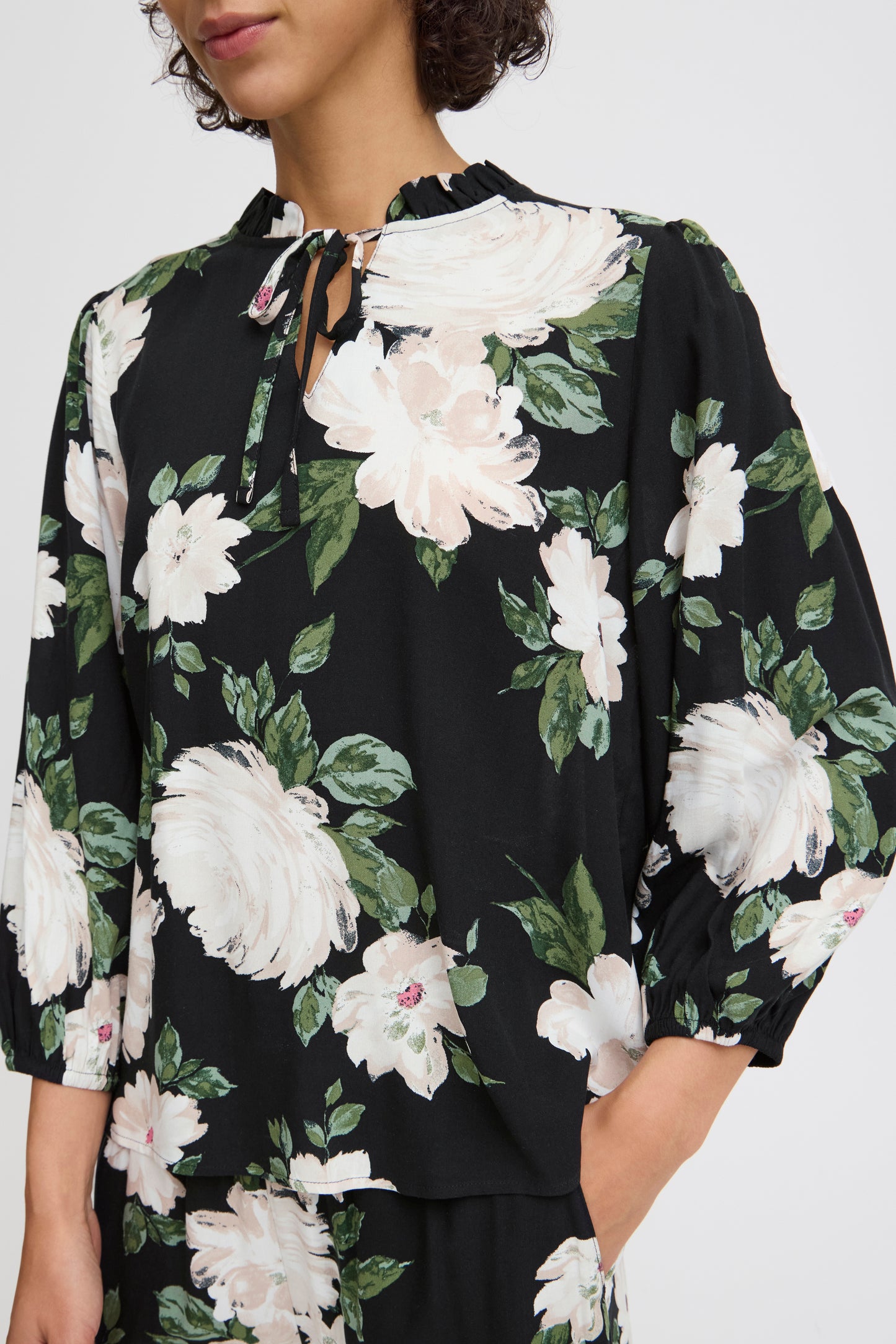 B Young Bymmjoella V-Neck Blouse | Black Roses