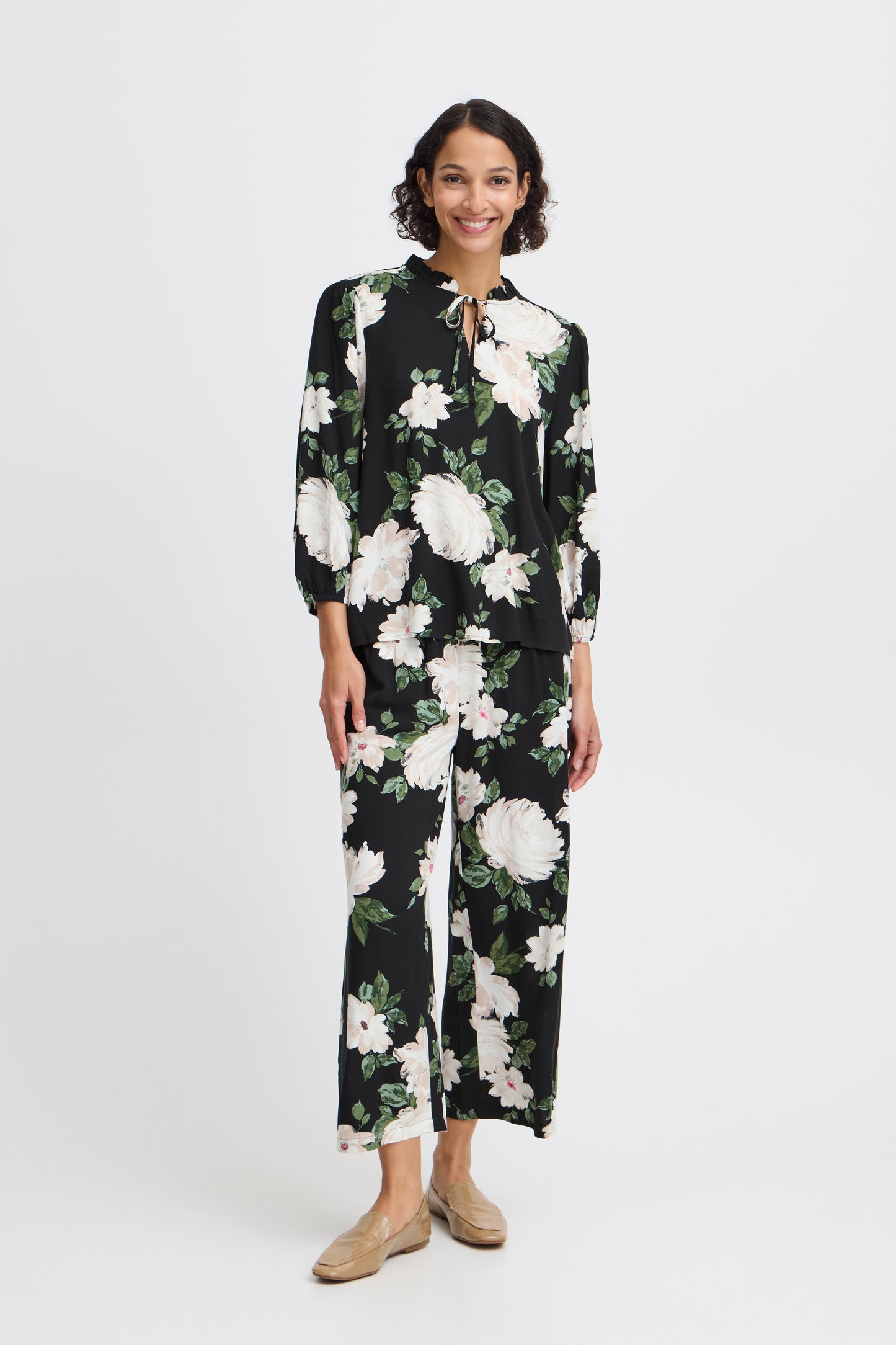 B Young Bymmjoella V-Neck Blouse | Black Roses