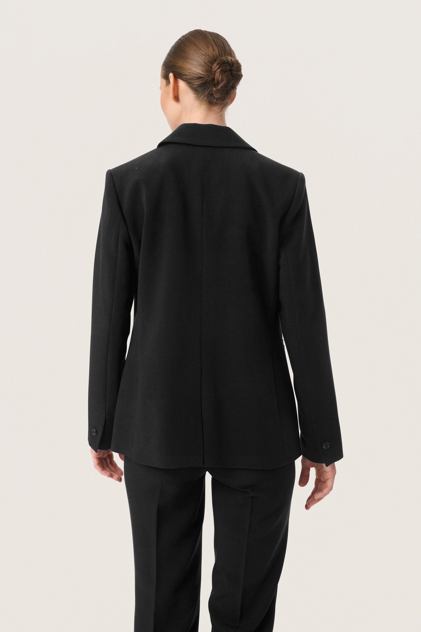 Soaked in Luxury Corinne Short Blazer | Black