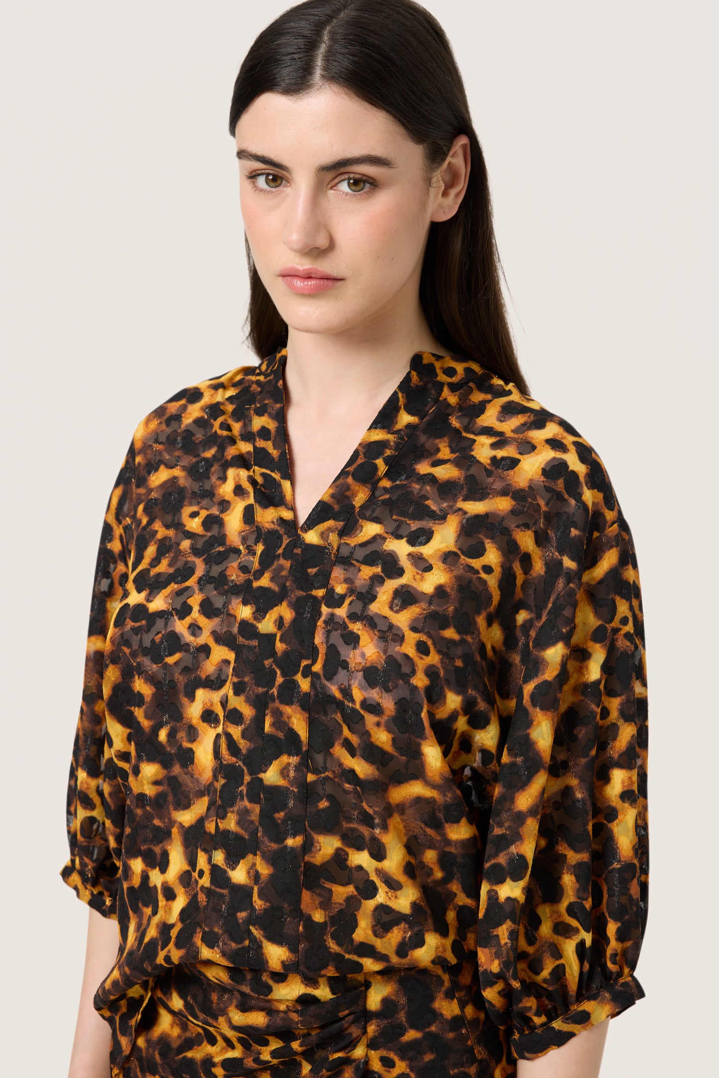 Soaked in Luxury Gunvy Amily Blouse | Tortoise Print