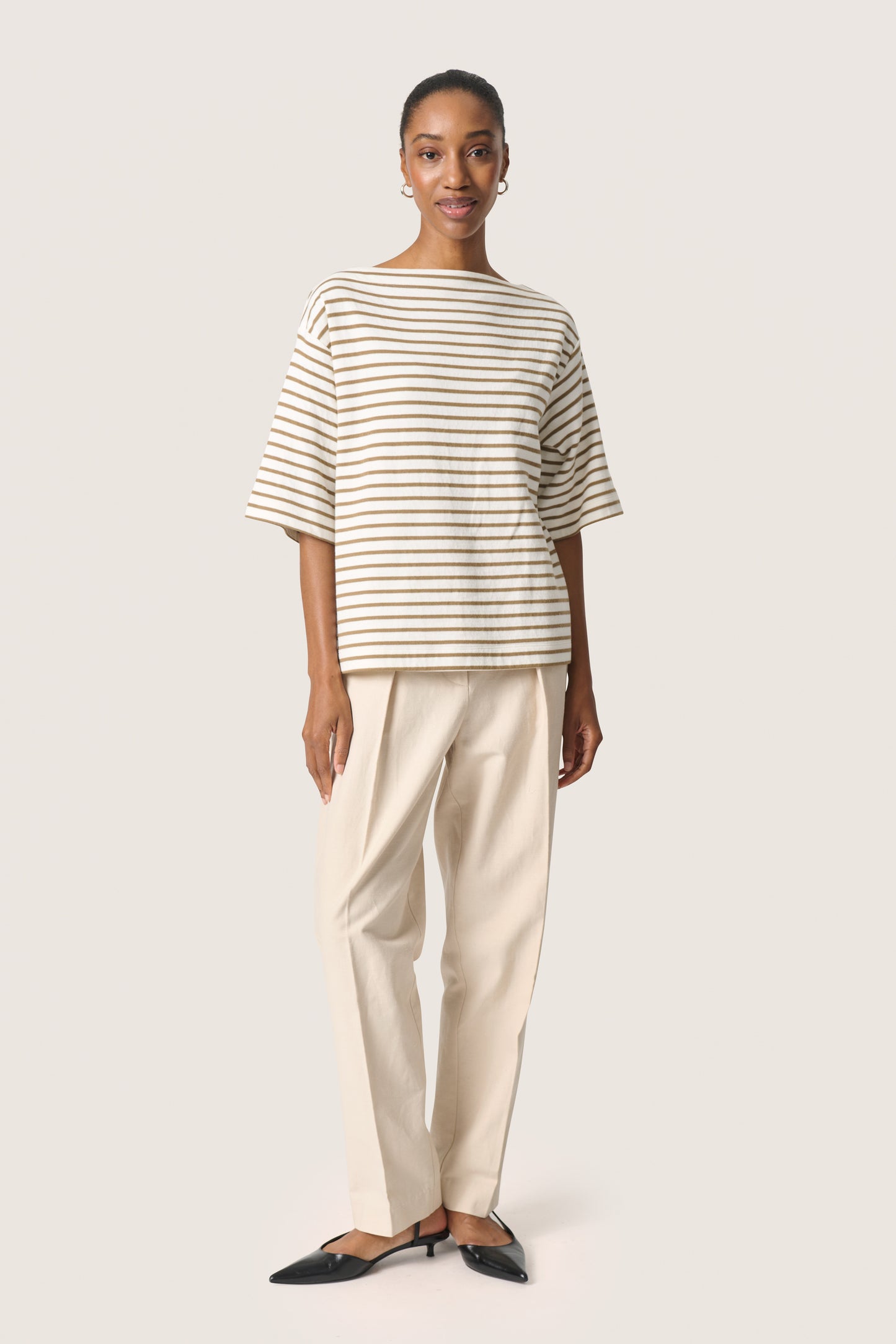 Soaked in Luxury Ingina Sweatshirt | White & Elm Stripe