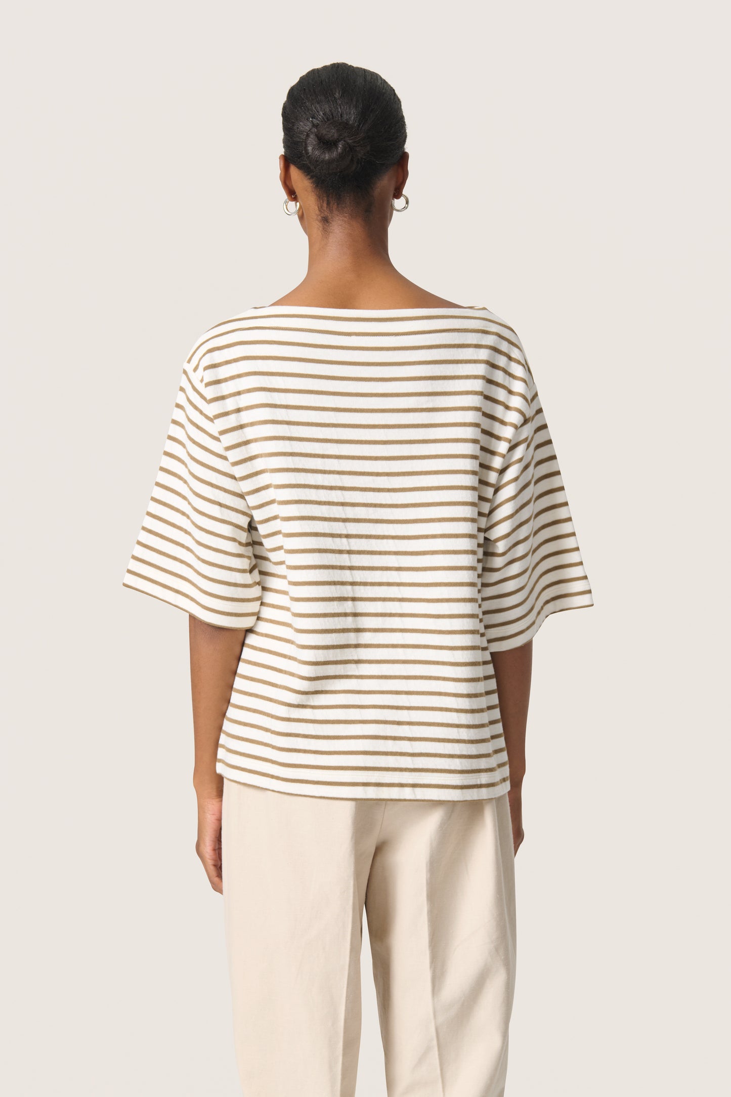 Soaked in Luxury Ingina Sweatshirt | White & Elm Stripe