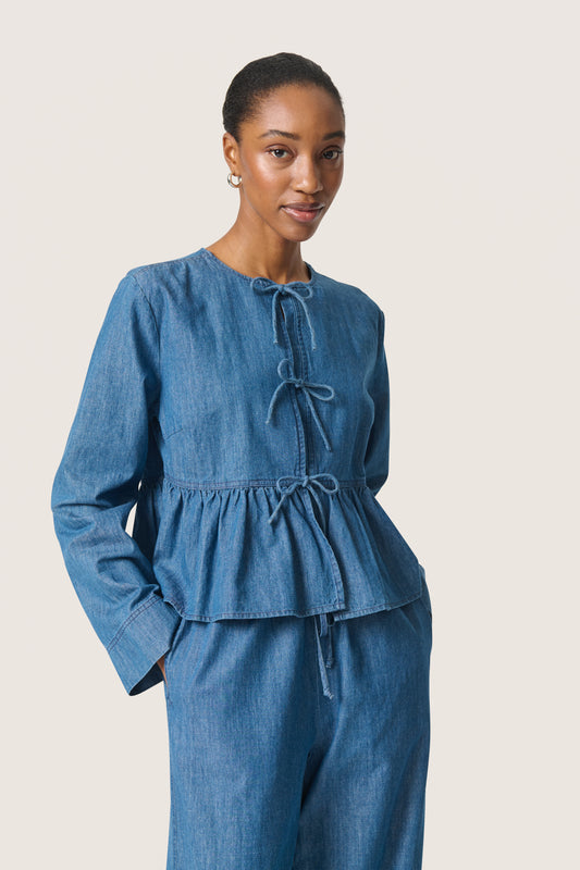 Soaked in Luxury Chamy Shirt Blouse | Medium Blue Denim