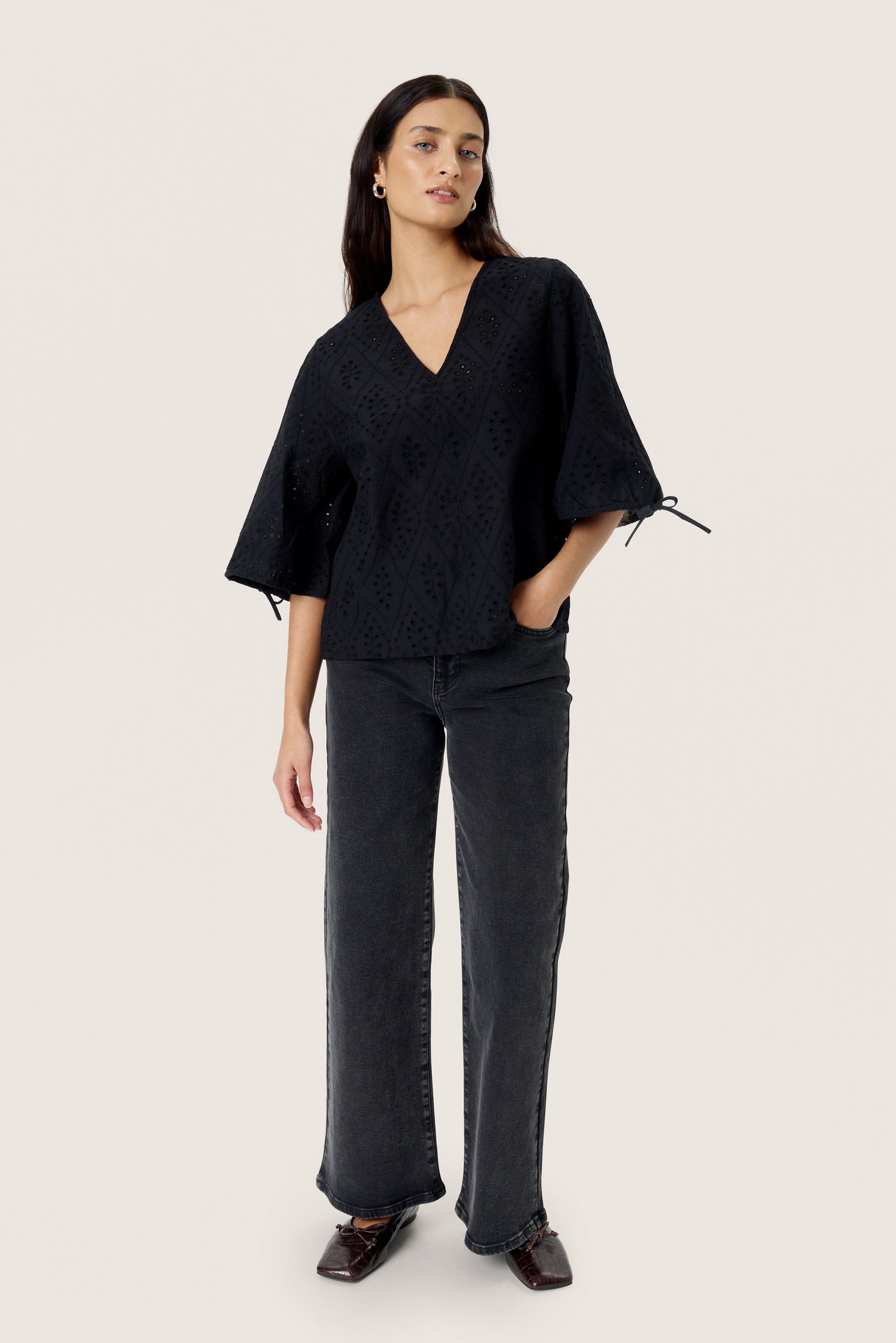 Soaked in Luxury Joella Blouse | Black