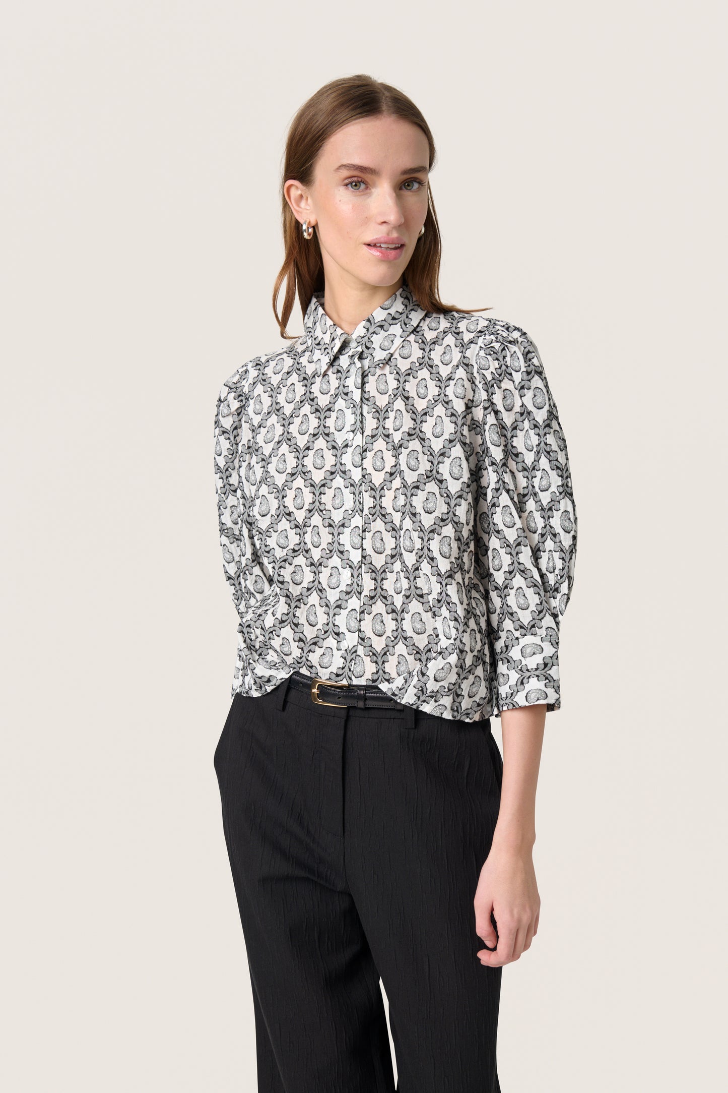 Soaked in Luxury Erika Hella Shirt | Creme Cotton