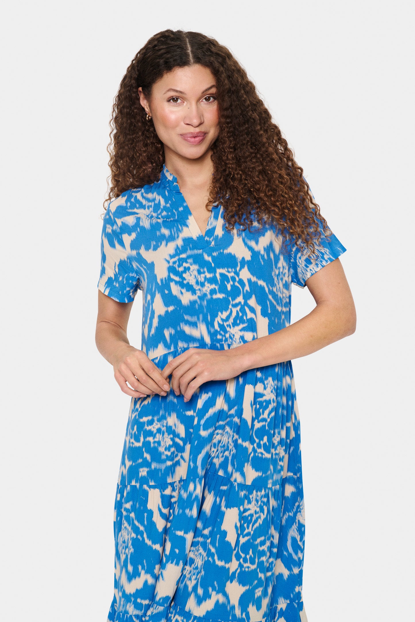 Saint Tropez Eda Short Sleeve Maxi Dress | Campanula Water Blooms
