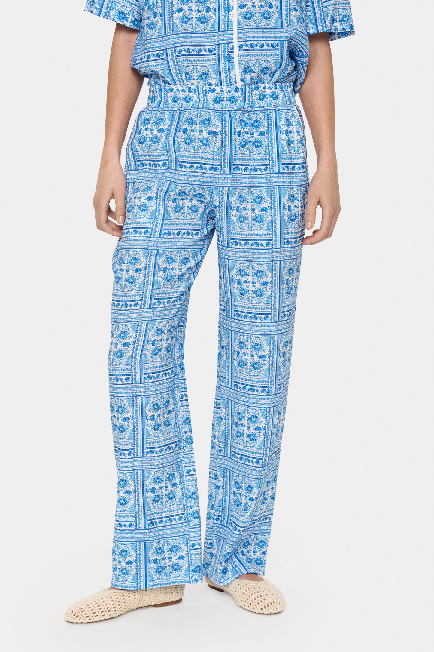 Saint Tropez Kaisa Pants | Campanula Paisley Squares