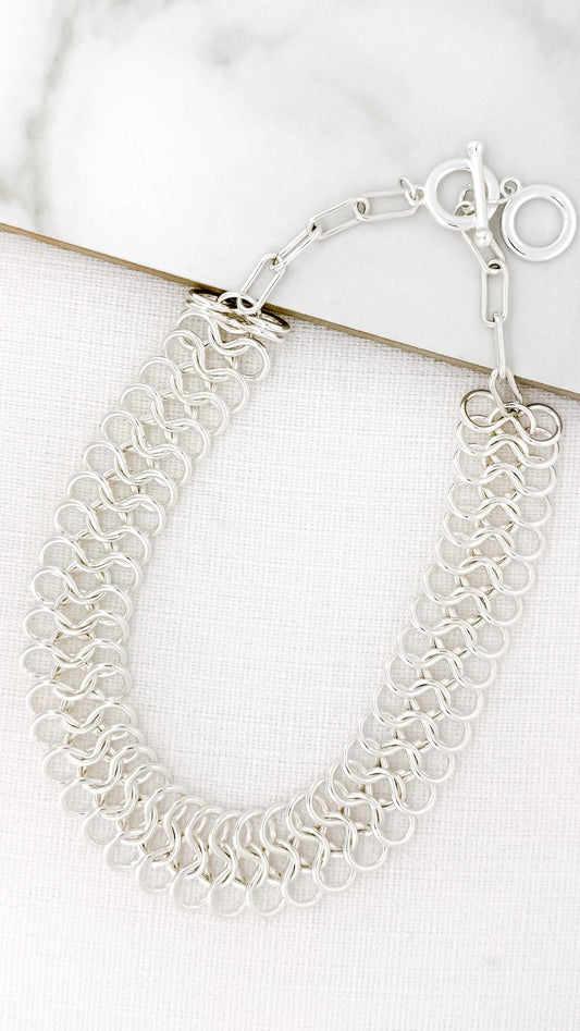Envy Short Silver Infinity Chain T-Bar Necklace