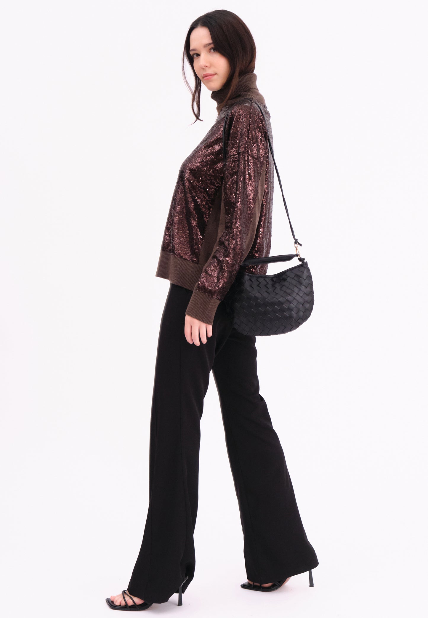 Hailey Turtleneck | Brown