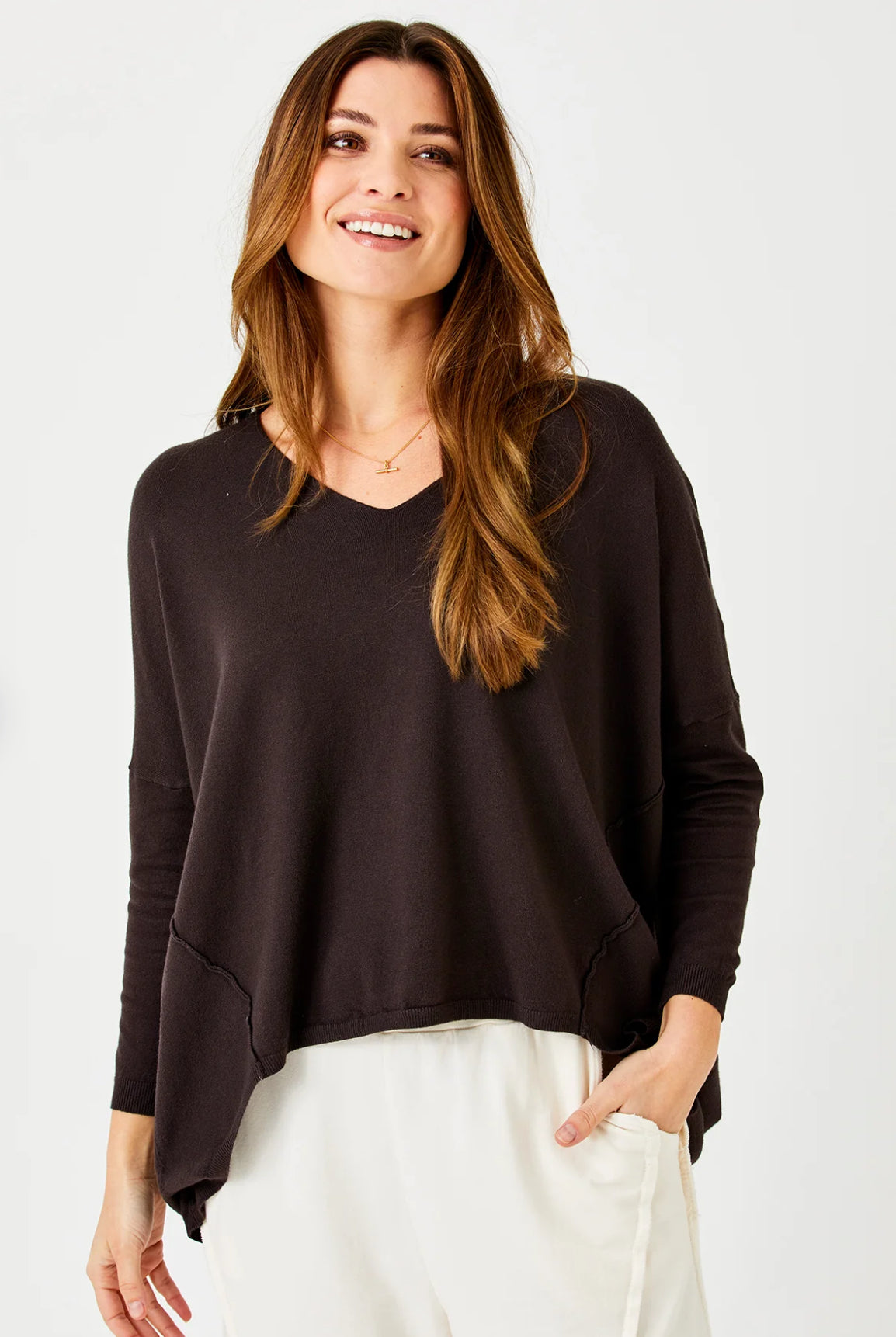 Tina V-Neck Hi Lo Hem Knit Sweater | Chocolate