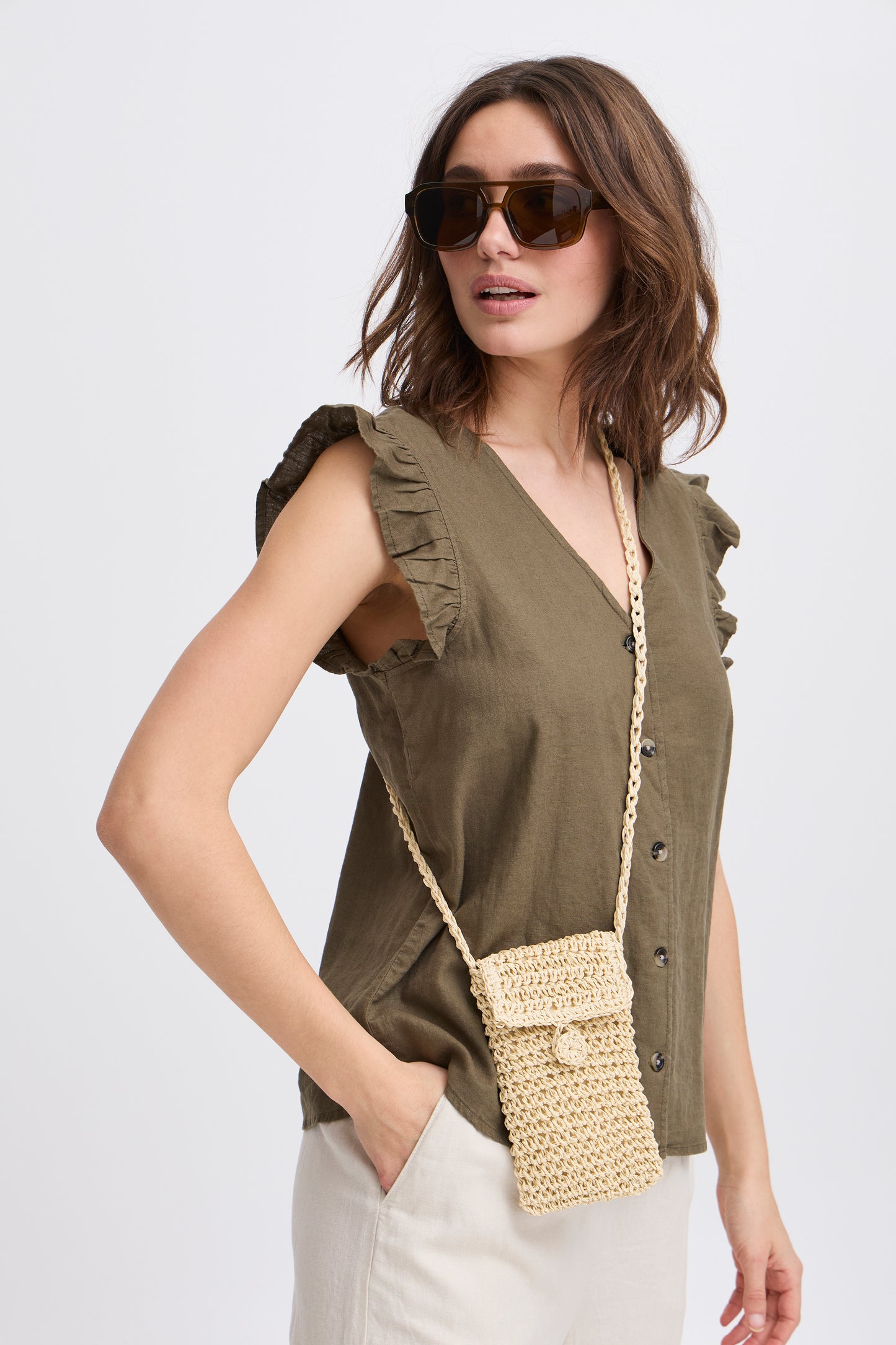 B Young Bavibbe Phone Bag | Natural Straw