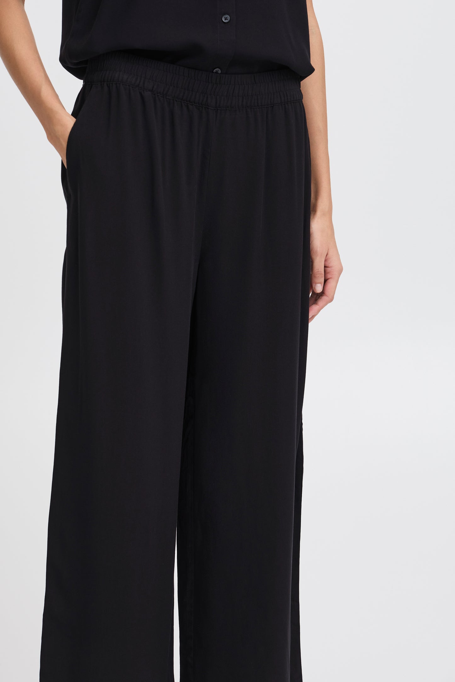 B Young Bymmjoella Crop Pants | Black