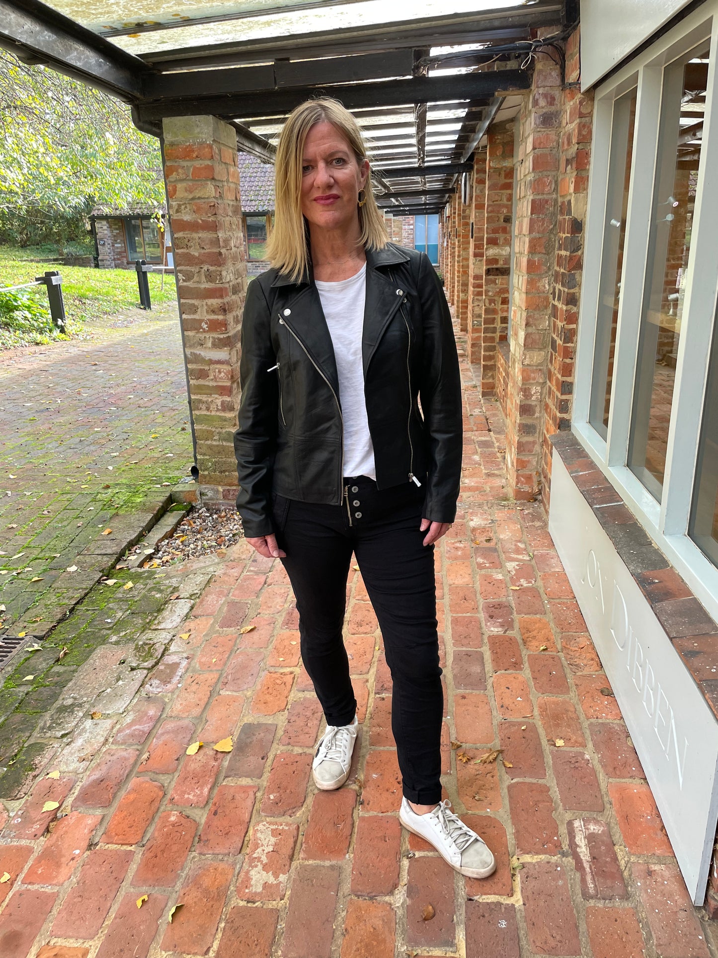 Melly & Co 4 Button Jeans | Black