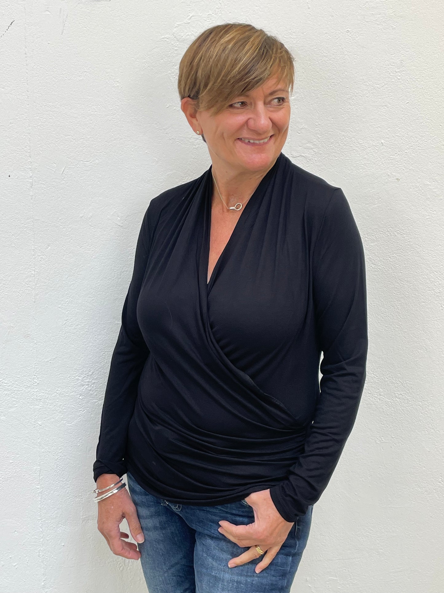 Saint Tropez Vigga Wrap Top | Black