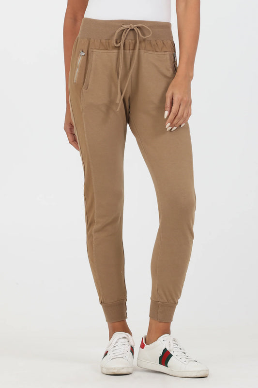 Suzy D Ultimate Joggers | Caramel