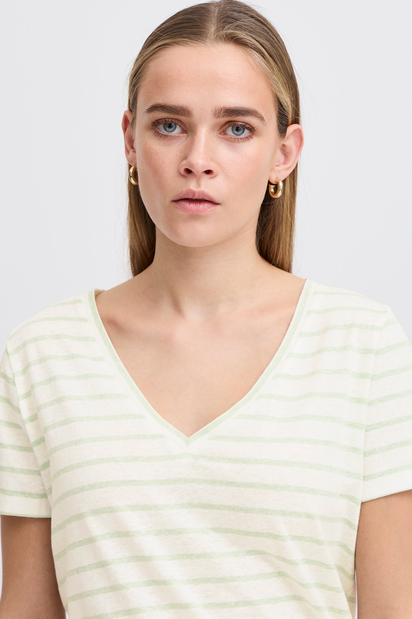 Ichi Ihyulietta V-Neck T-Shirt | Cameo Green Stripe