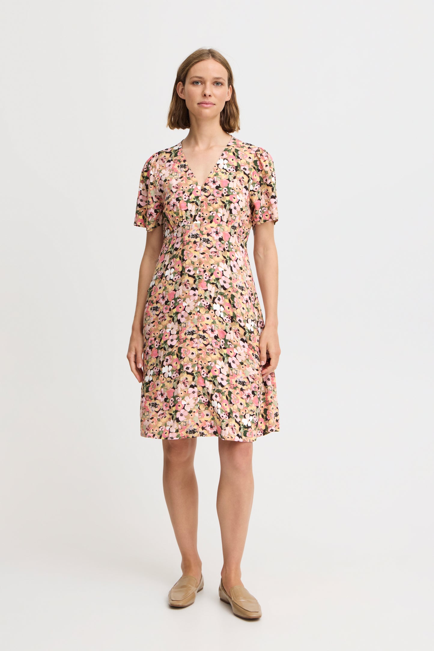 B Young Bymmjoella Short V-Neck Dress | Coral Blush Flower