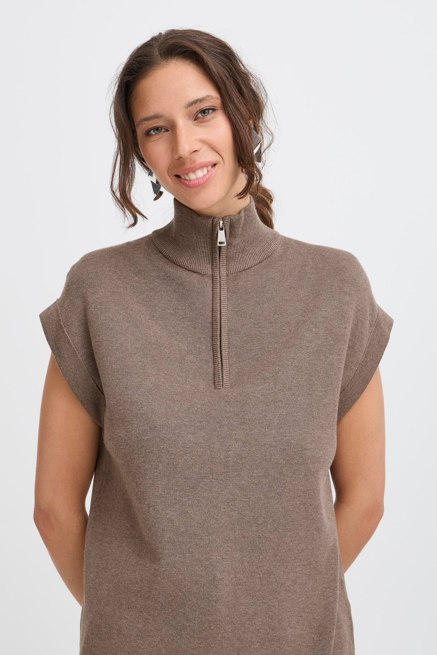 B Young Orla Zipper Vest | Walnut Melange