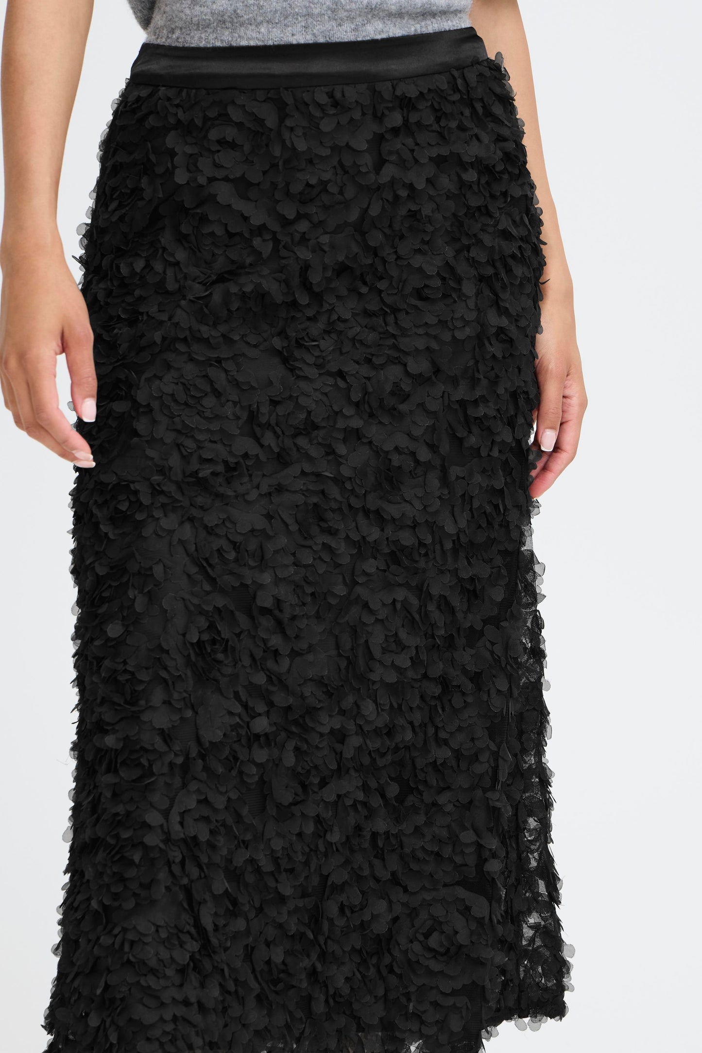 Byrosalinda Skirt | True Black