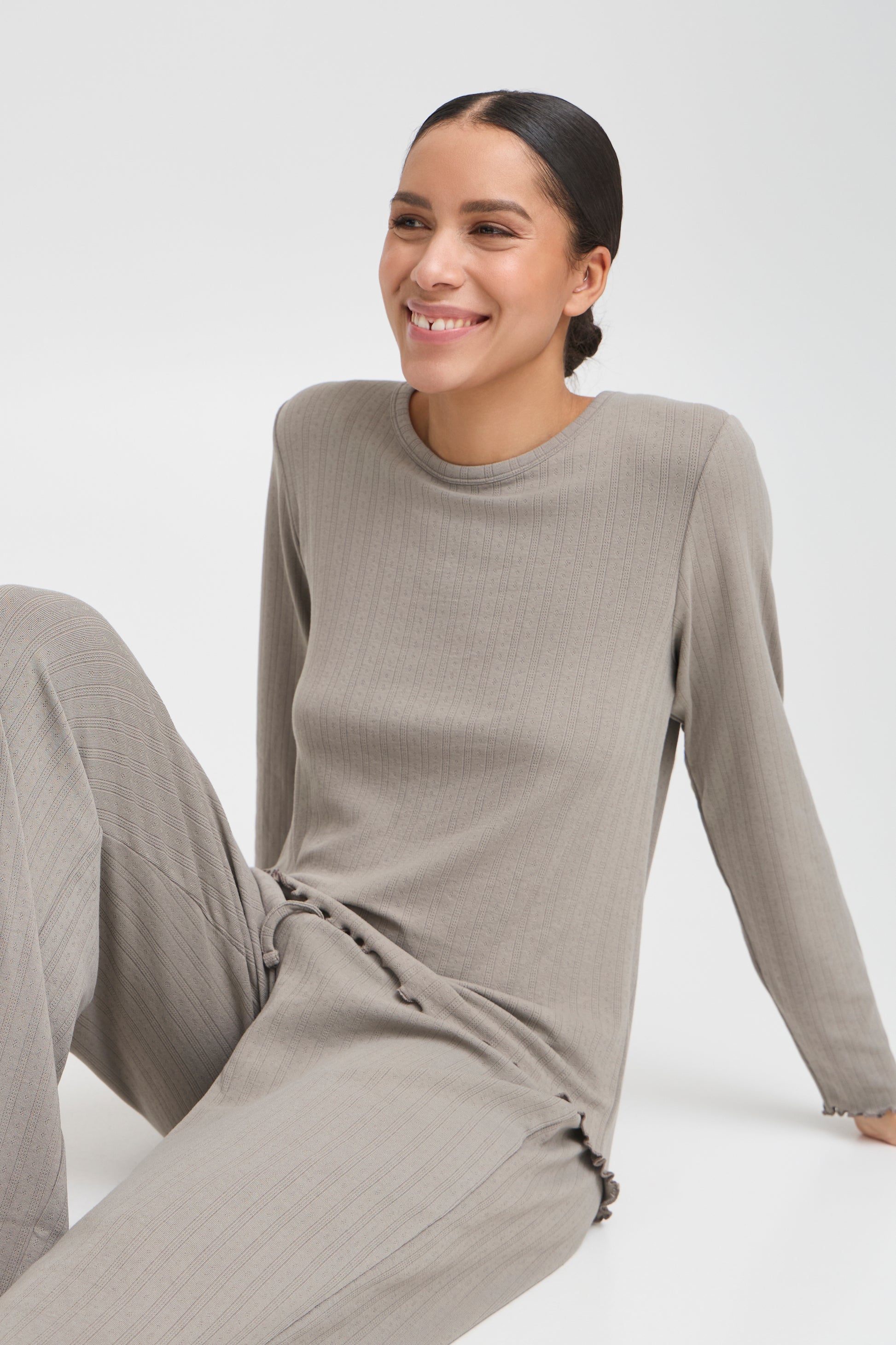 B Young ByPJ Set | String