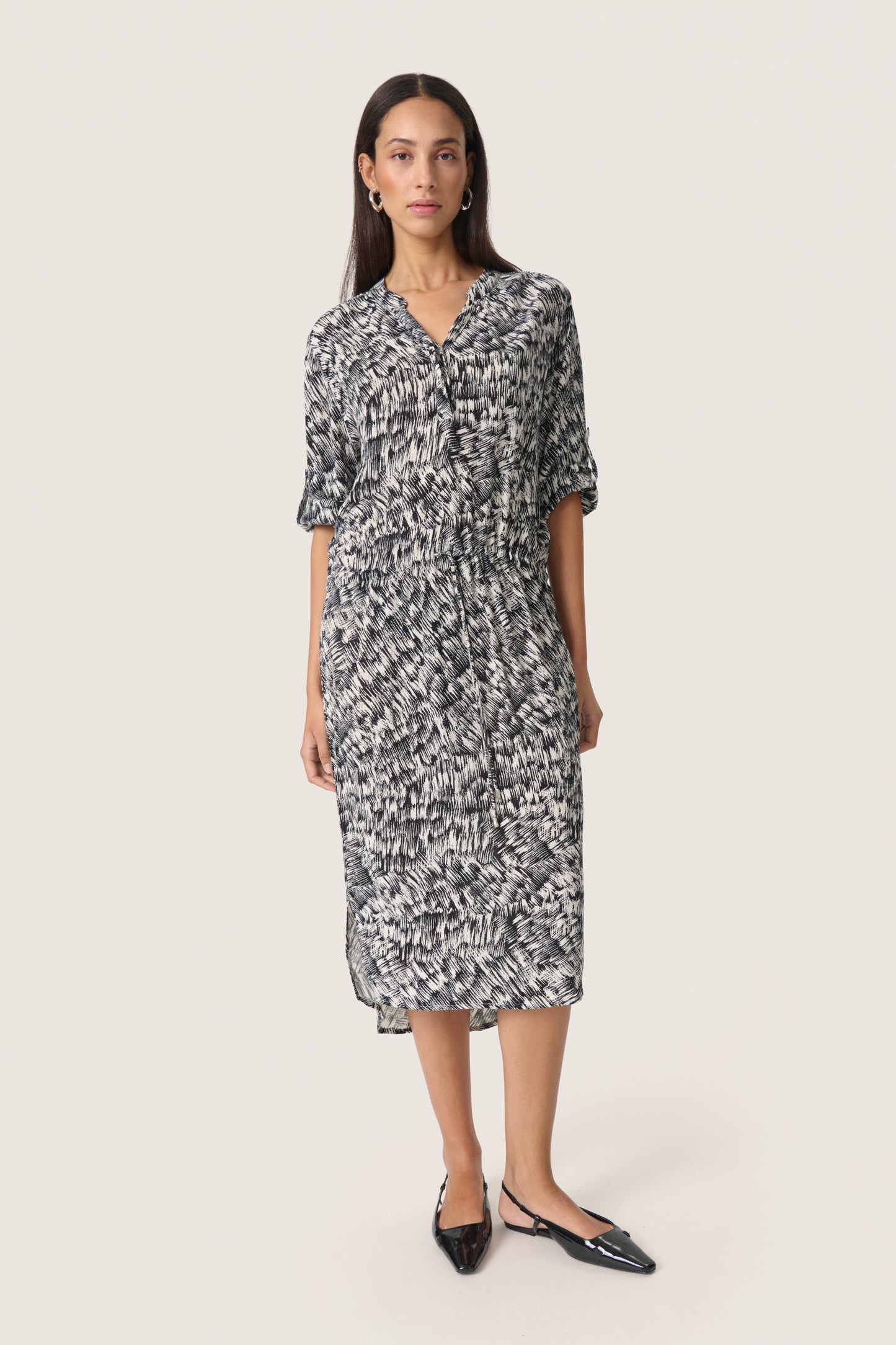 Soaked in Luxury Zaya Dress | Black Stroke Print