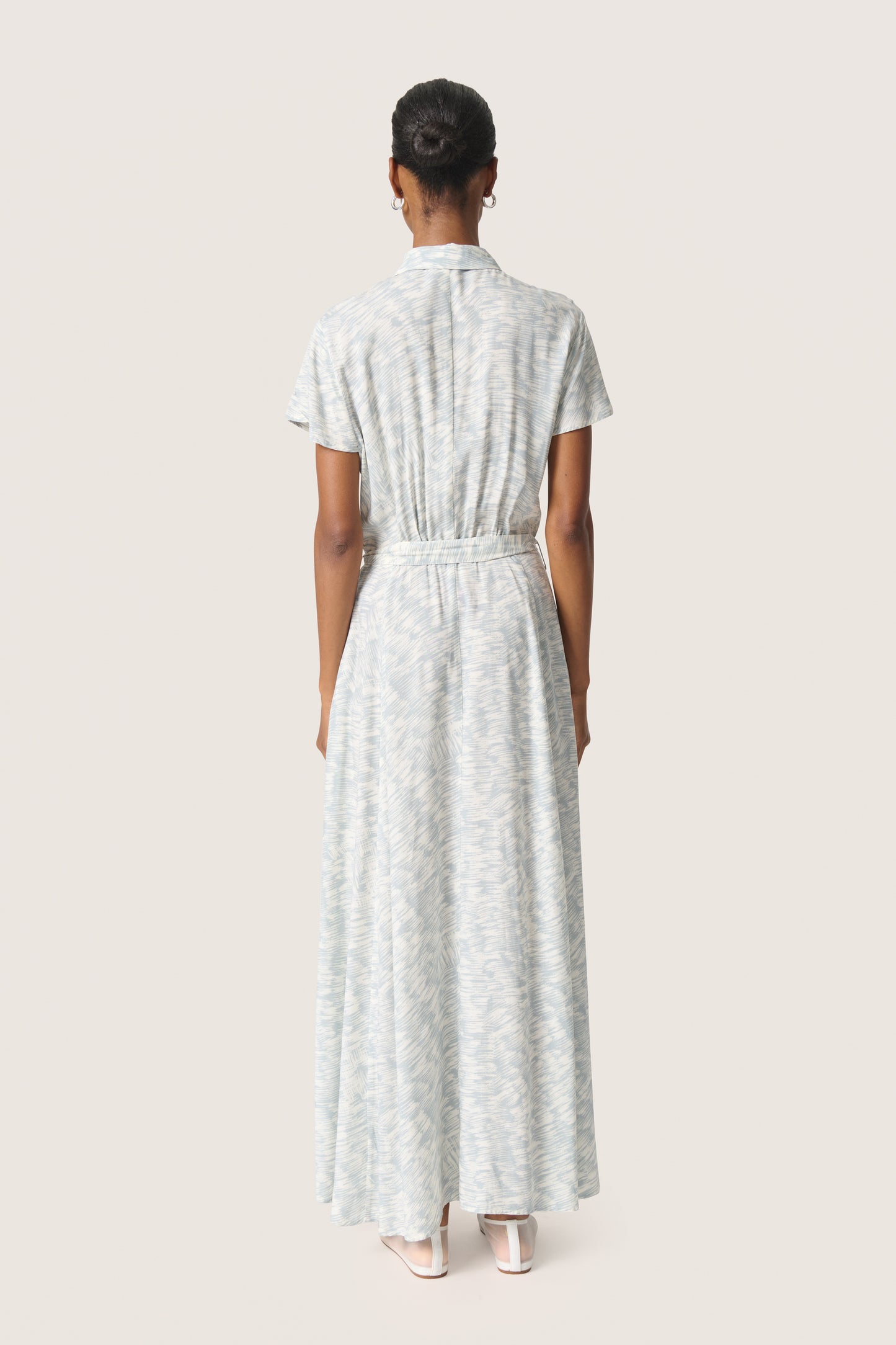 Soaked in Luxury Arjana Maxi Dress | Silver Blue Stoke