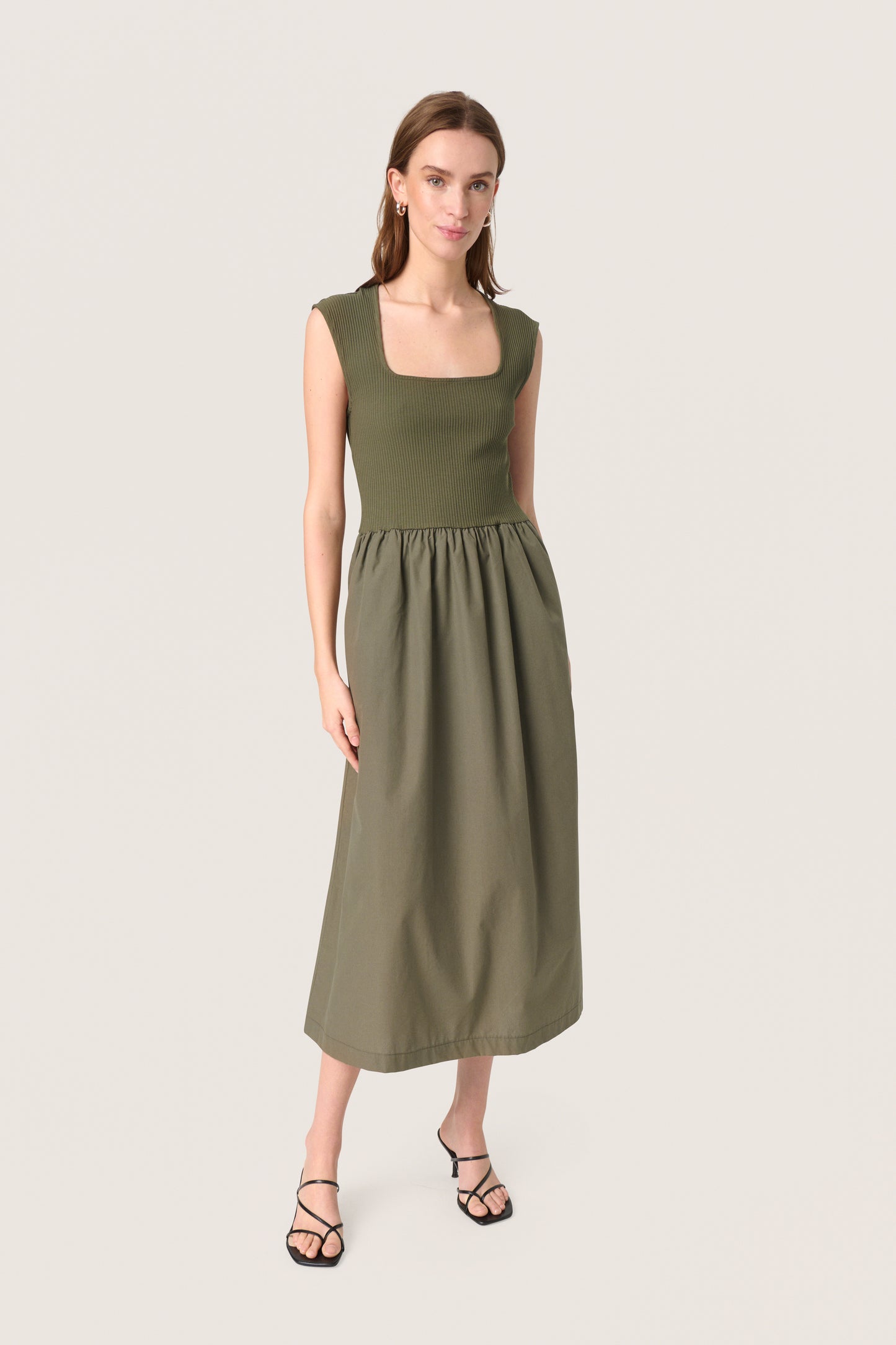 Soaked in Luxury Simone Phoebe Dress | Grape Leaf