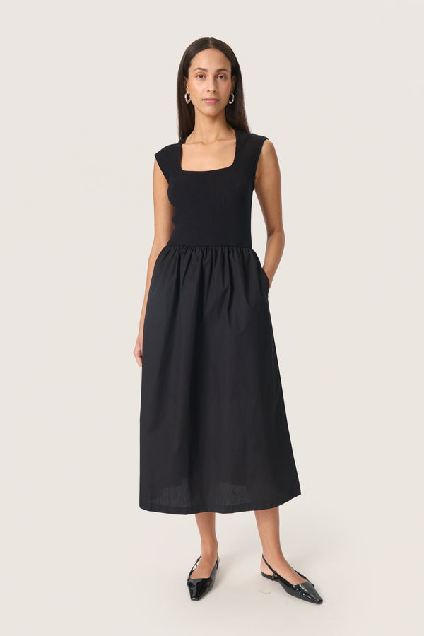 Soaked in Luxury Simone Phoebe Dress | Black