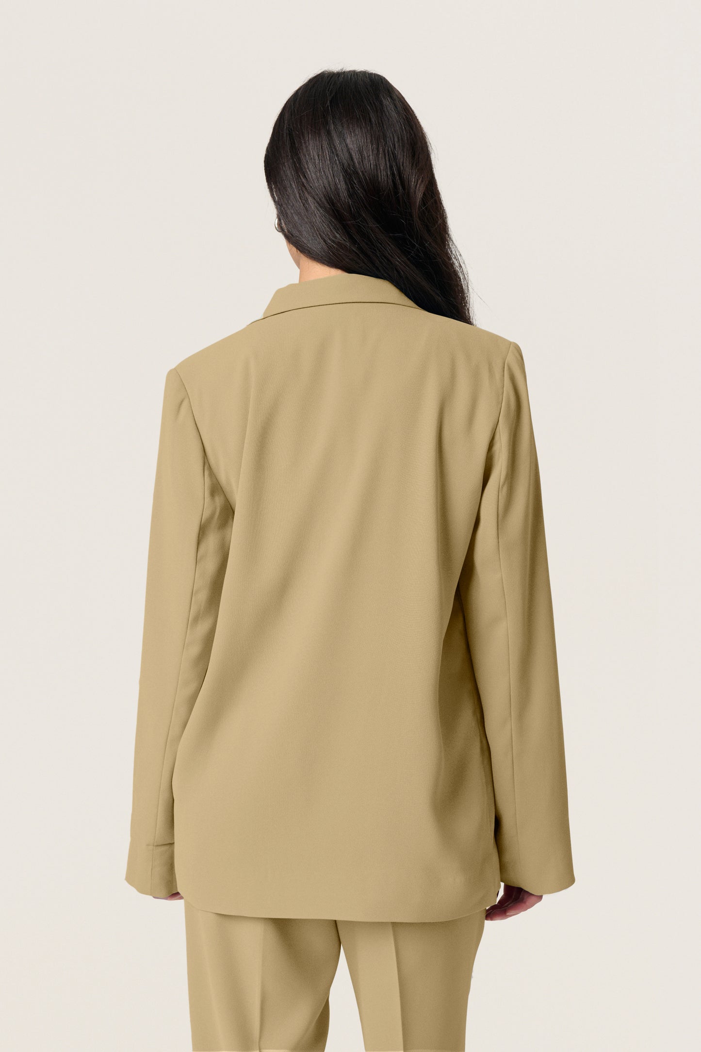 Soaked in Luxury Shirley Fold-Up Blazer | Elmwood