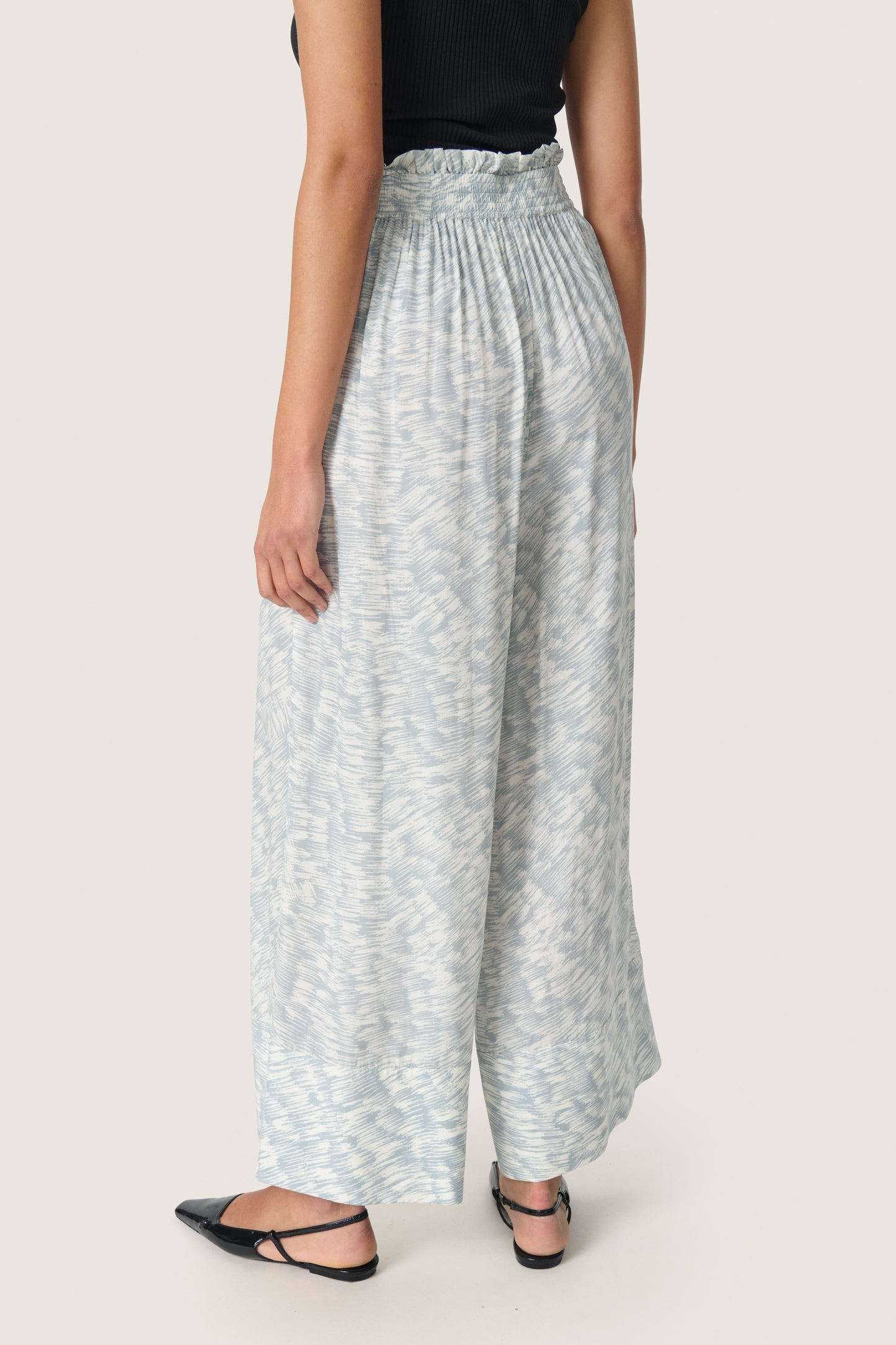 Soaked in Luxury Arjana Zaya Pants | Silver Blue Stroke