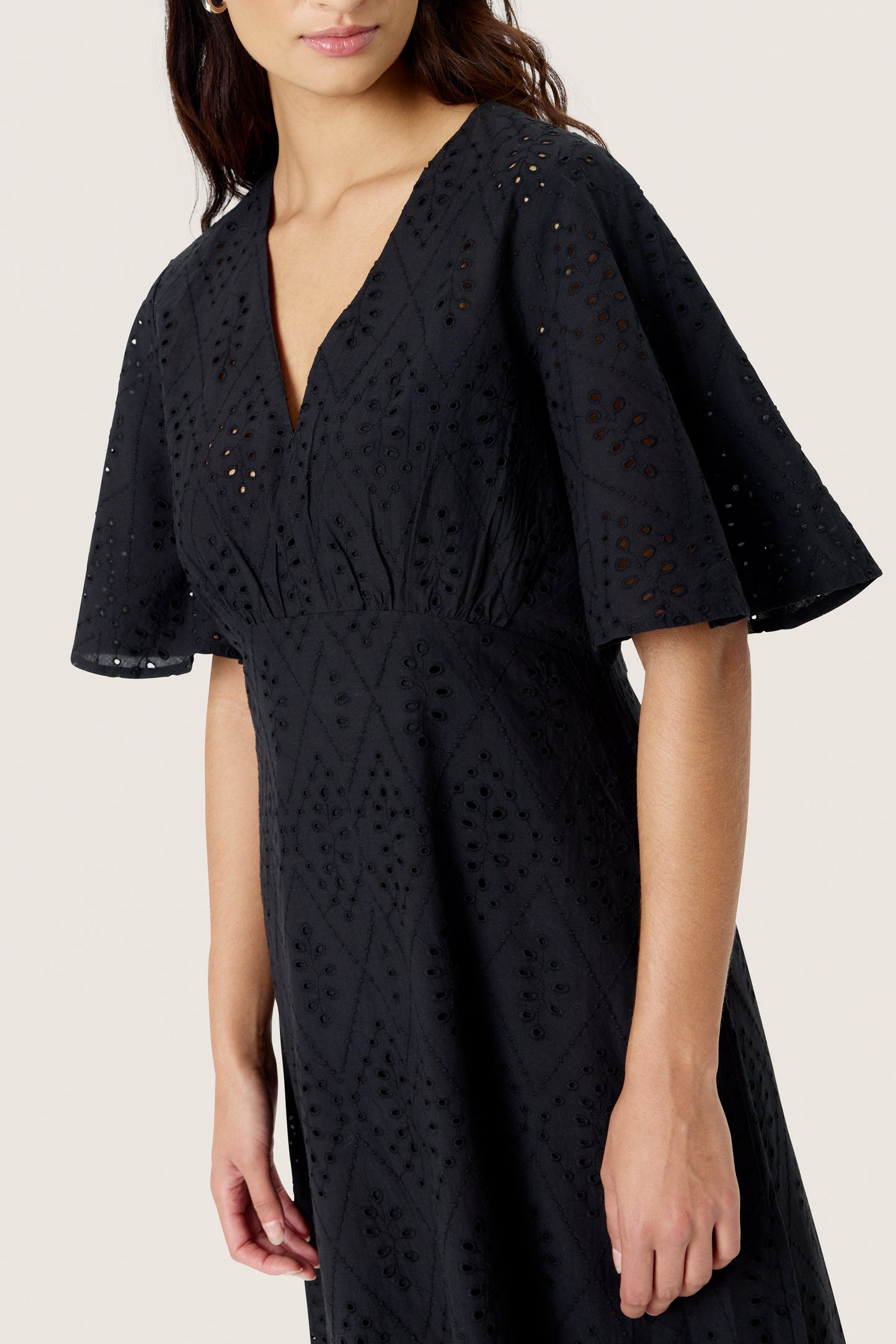 Soaked in Luxury Joella Dress | Black