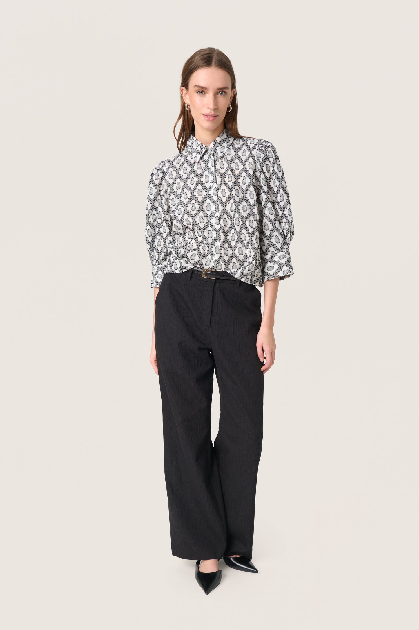 Soaked in Luxury Erika Hella Shirt | Creme Cotton