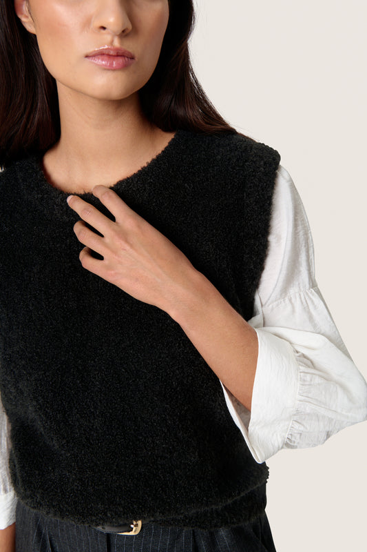 Soaked in Luxury Amaris Vest | Black