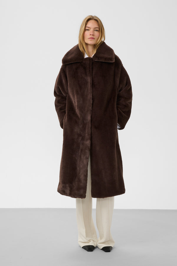 Soaked in Luxury Estancia Coat | Chocolate Brown