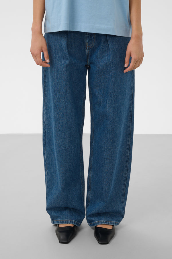 Soaked in Luxury Logone Jeans | Medium Blue Denim
