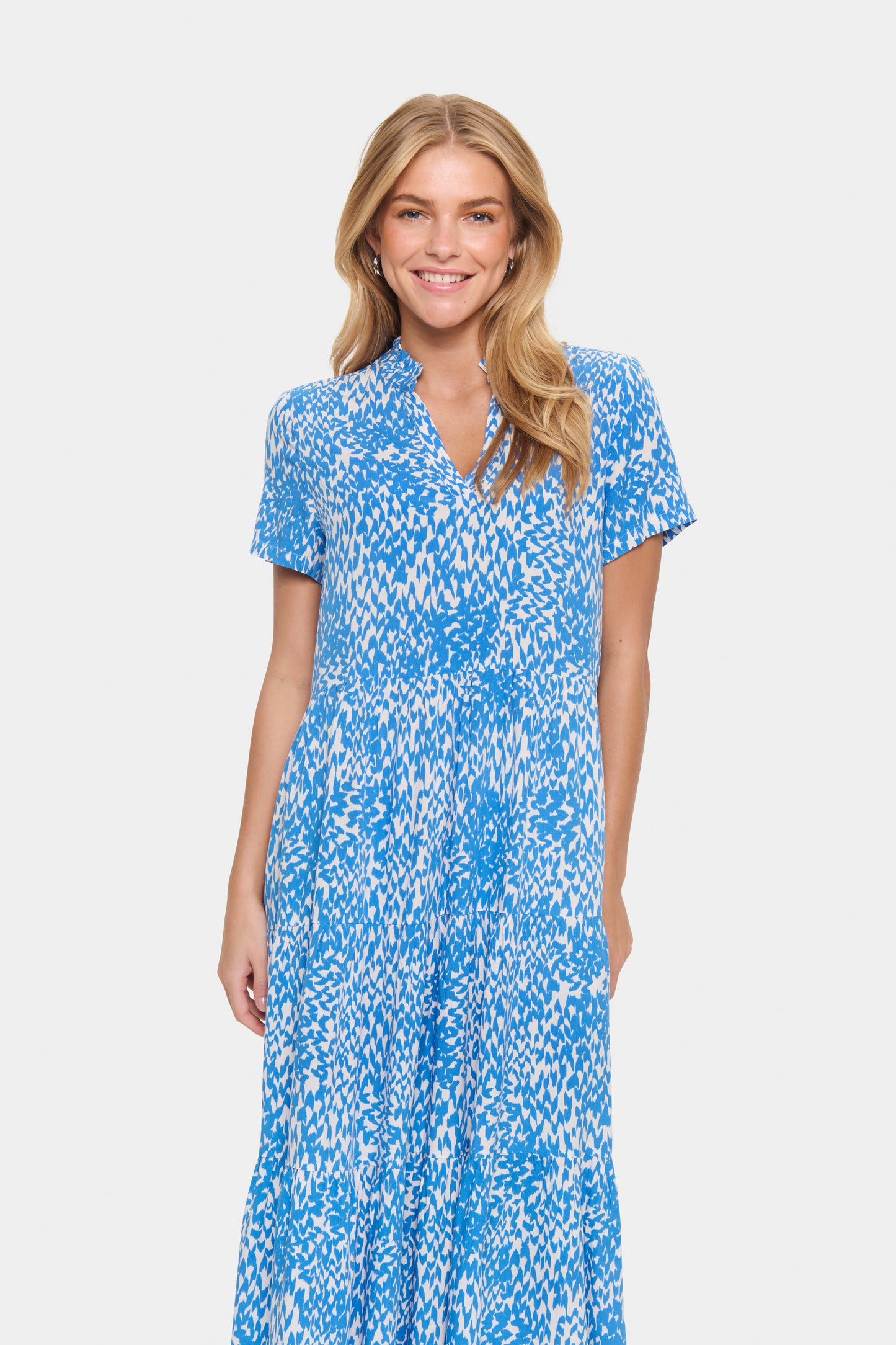 Saint Tropez Eda Short Sleeve Maxi Dress | Campanula Soft Zigzag