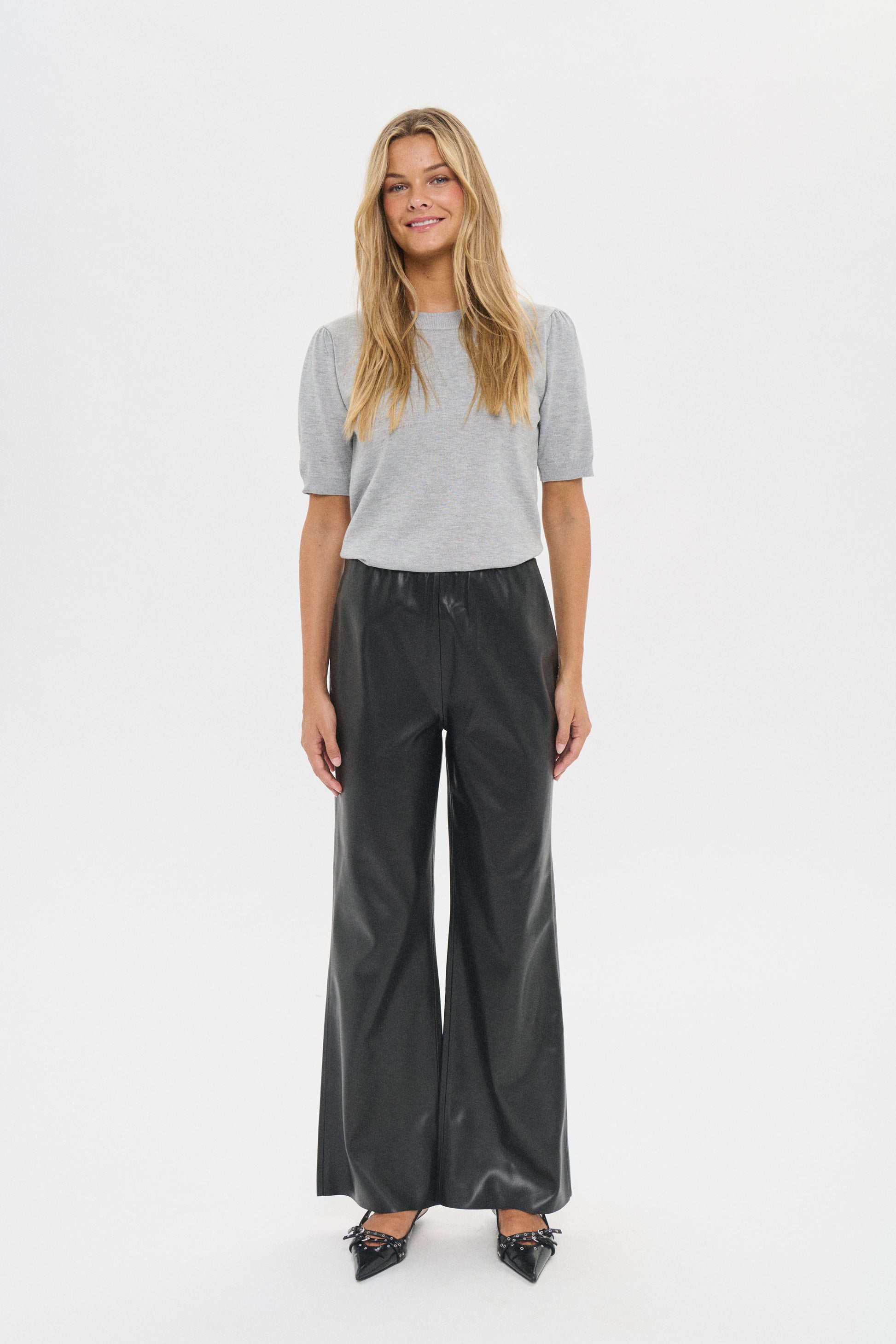 Saint Tropez Dowie Flared Pants | Black