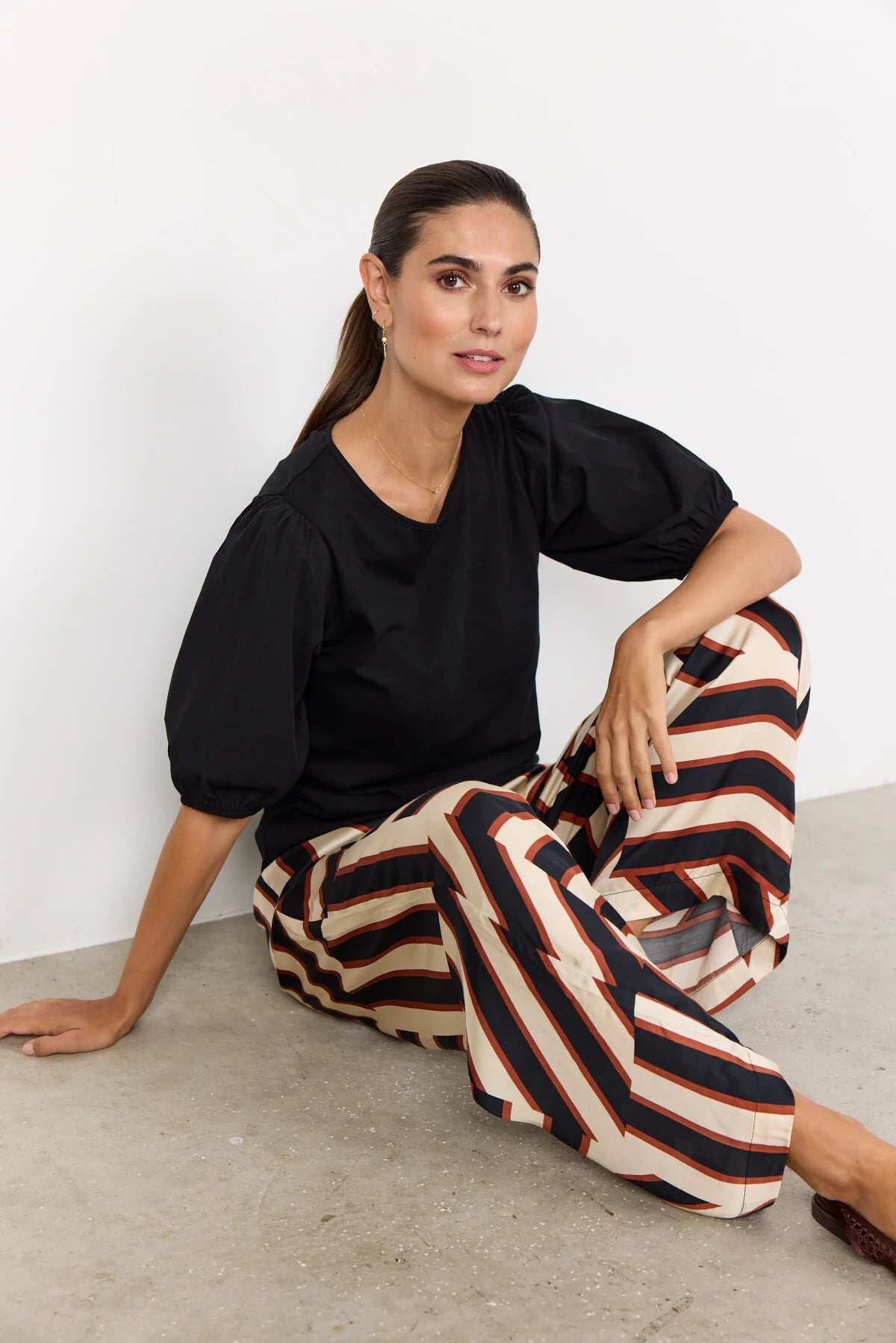 Soya Concept Derby Top | Black