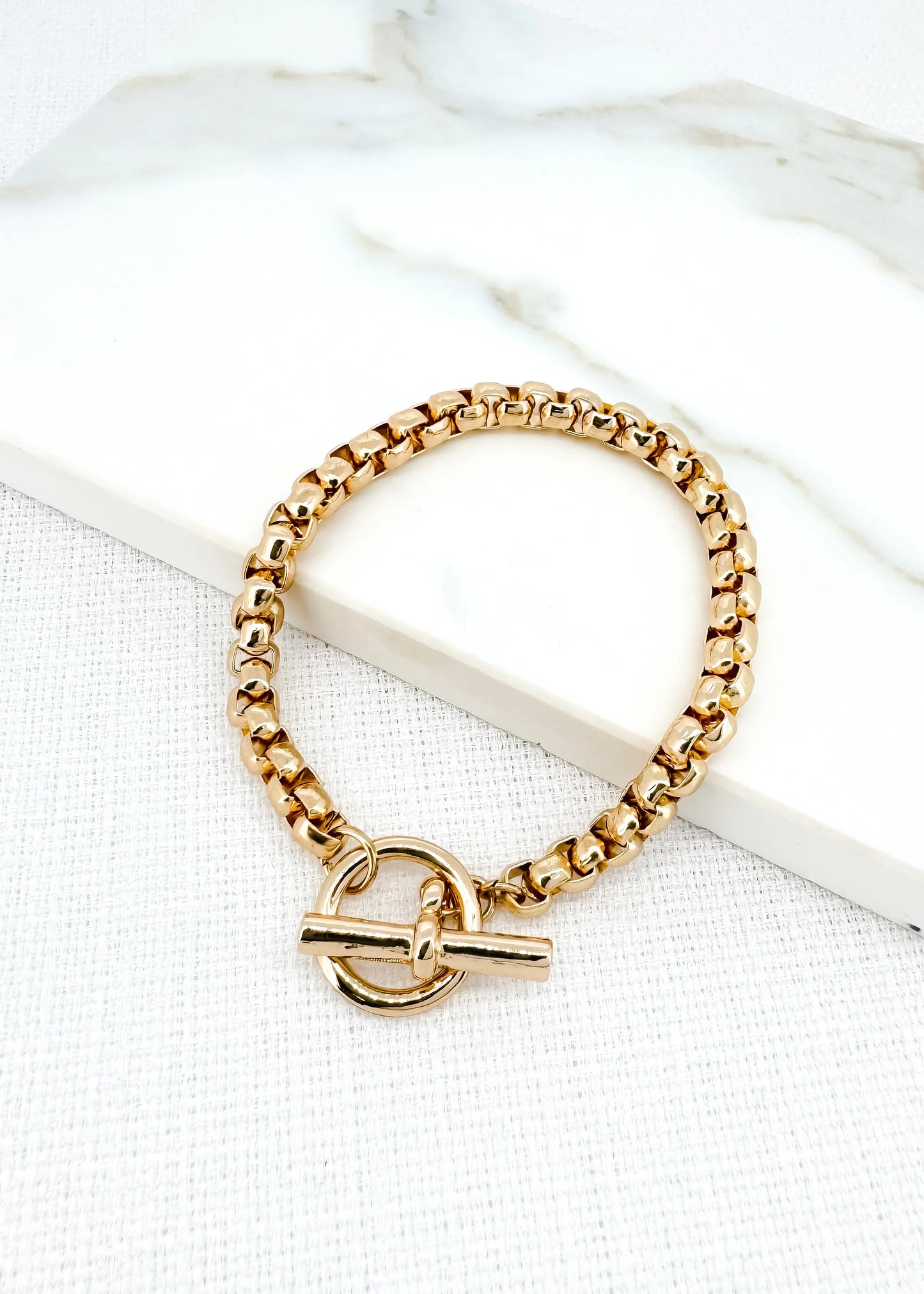 Envy Gold box Chain T-Bar Bracelet