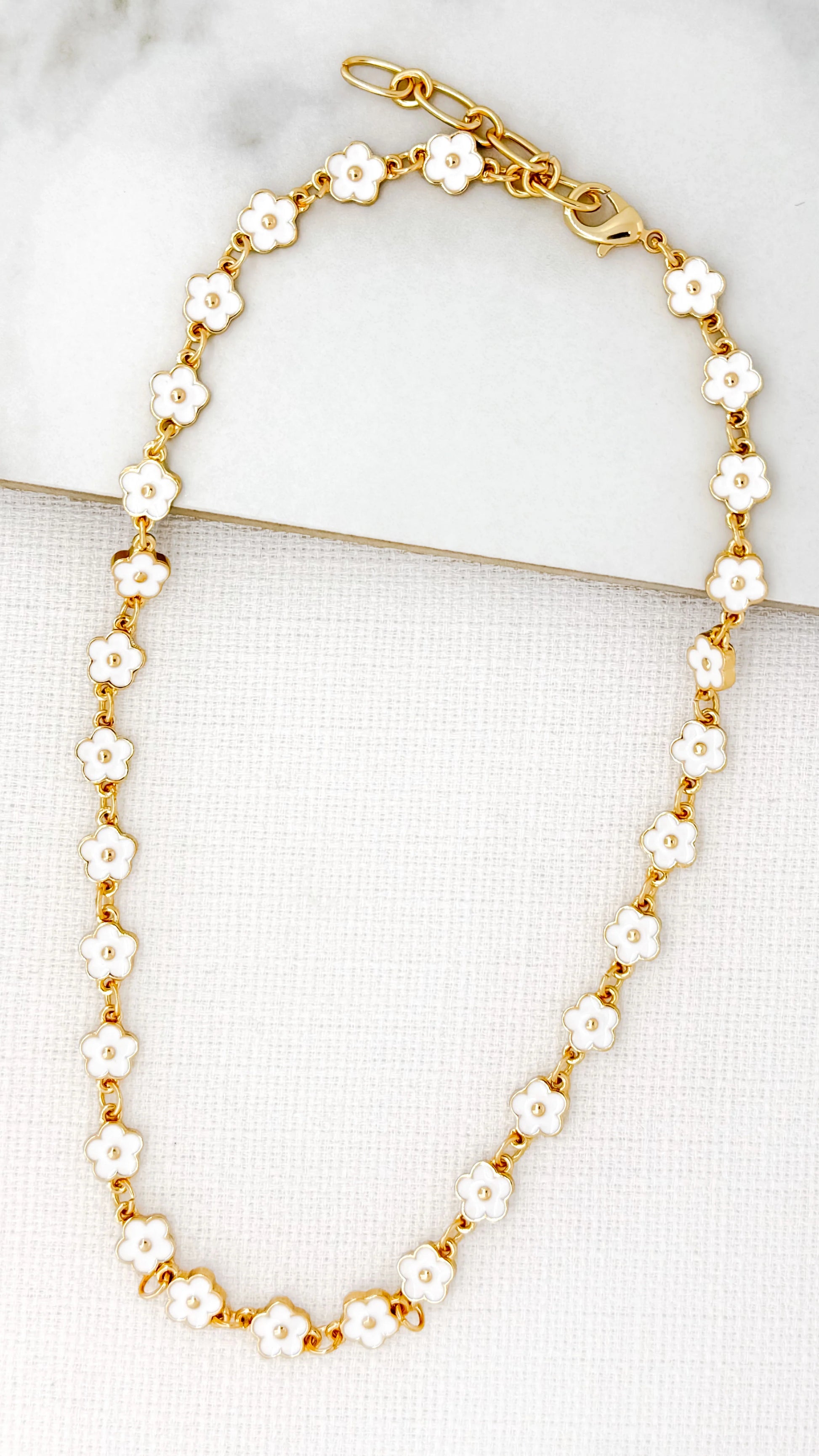 Envy Short Gold and White Enamel Daisy Necklace