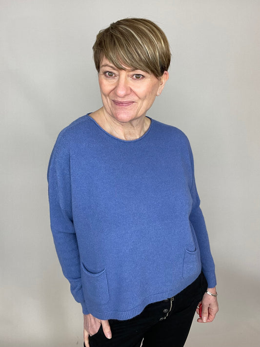 Soft knit jumper with pockets in cornflower blue