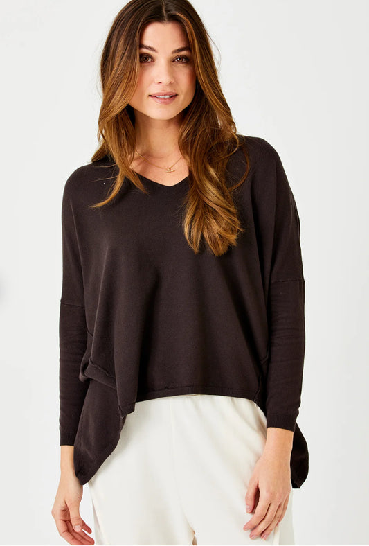 Tina V-Neck Hi Lo Hem Knit Sweater | Chocolate
